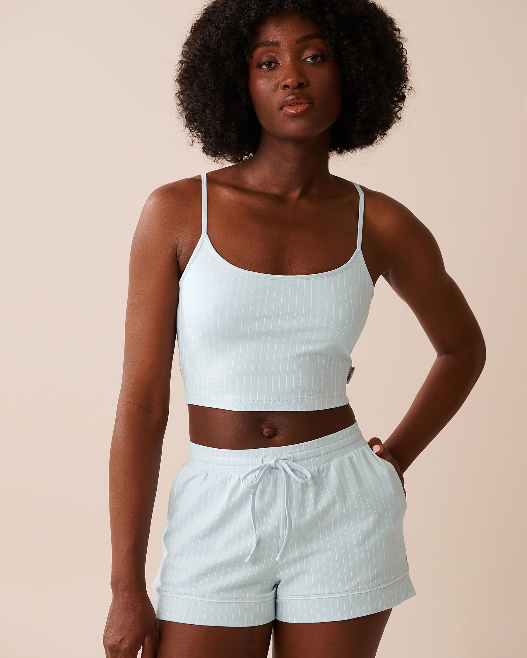 LA VIE EN ROSE Camisole courte à soutien intégré en coton Rayures bleus & blanches 40100782 - Voir1