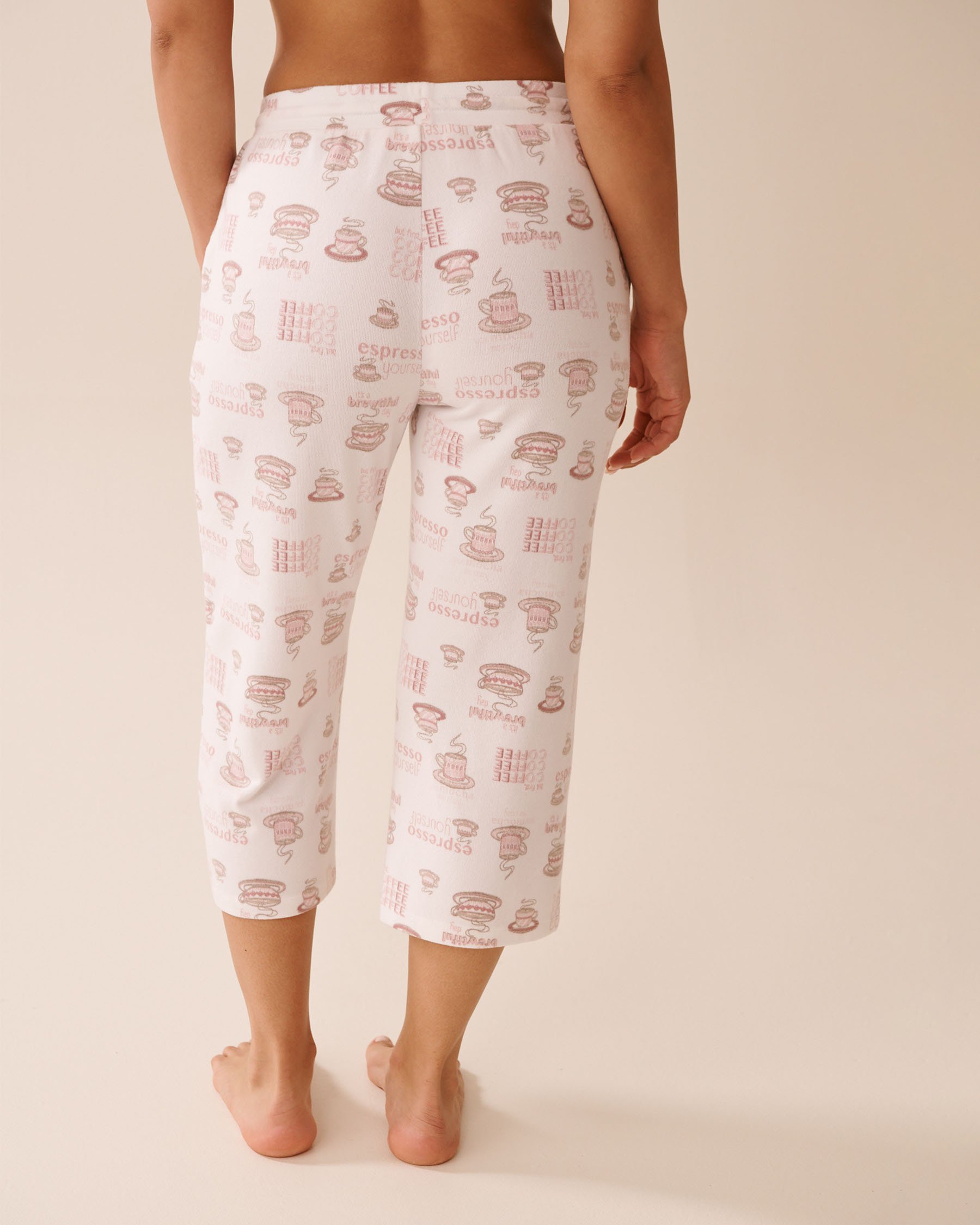 LA VIE EN ROSE Espresso Print Recycled Fibers Pajama Capris White/Espresso 40200764 - View2