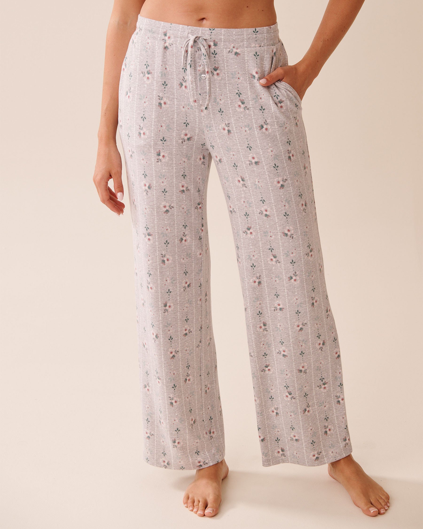 LA VIE EN ROSE Floral Print Recycled Fibers Pajama Pants Grey Floral 40200765 - View1