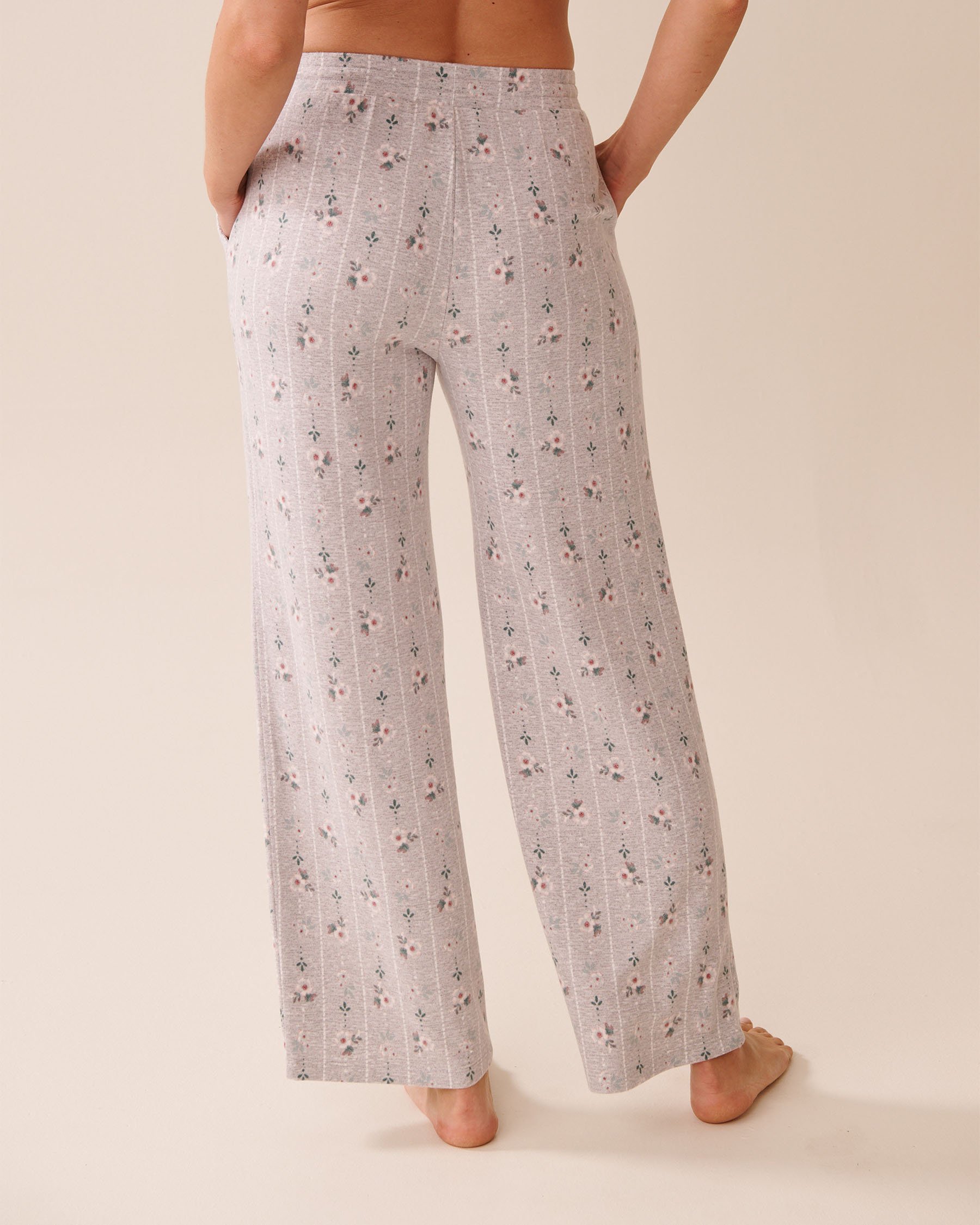 LA VIE EN ROSE Floral Print Recycled Fibers Pajama Pants Grey Floral 40200765 - View2