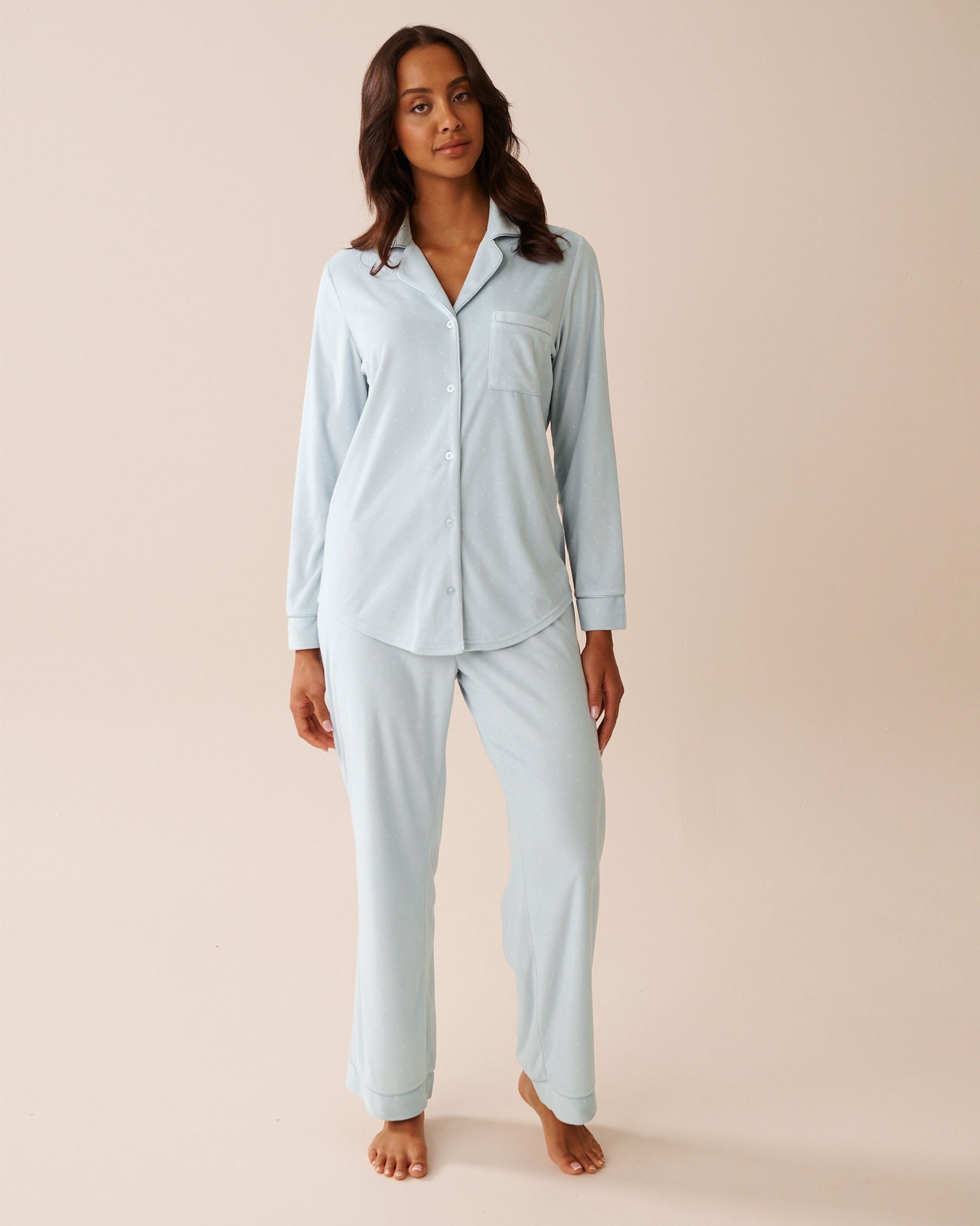 LA VIE EN ROSE Polka Dot Soft Velour PJ Set Baby Blue Polka Dots 40400086 - View1