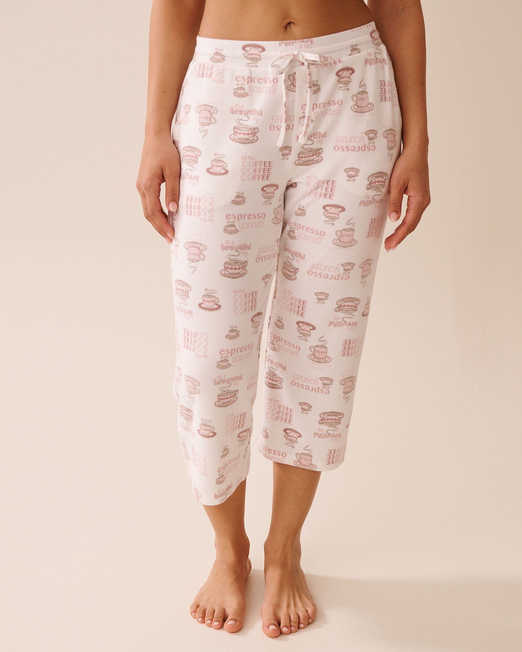 LA VIE EN ROSE Espresso Print Recycled Fibers Pajama Capris White/Espresso 40200764 - View1