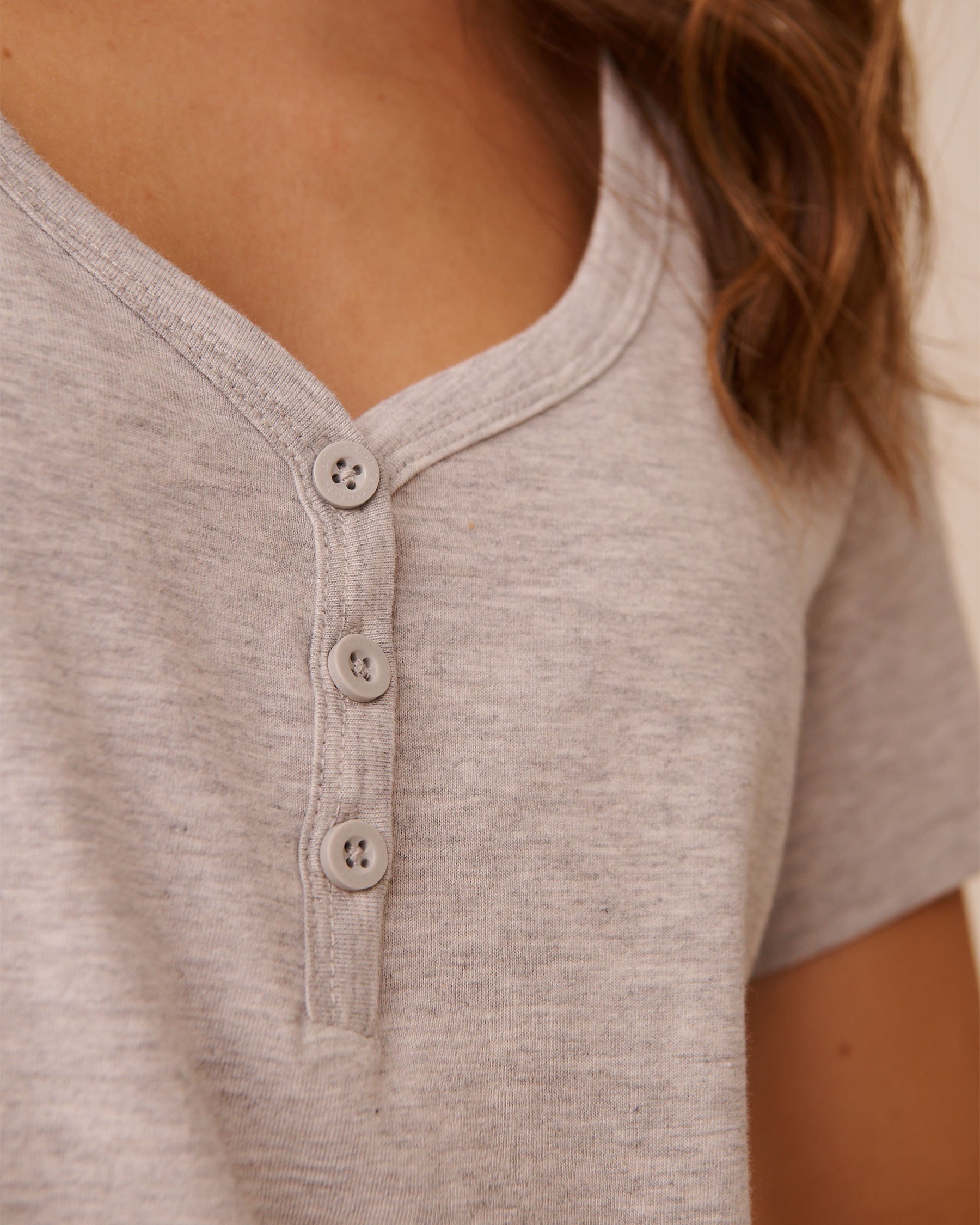 LA VIE EN ROSE Henley T-shirt Grey 40100772 - View3