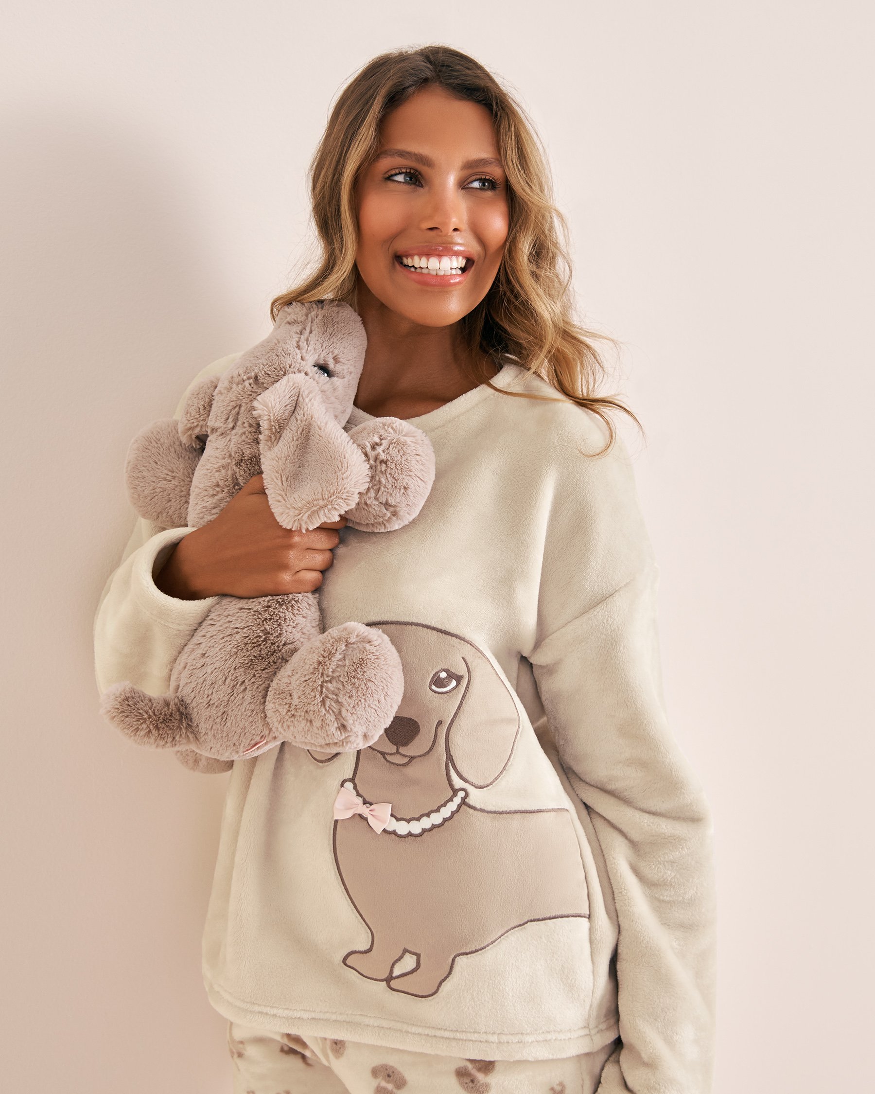 LA VIE EN ROSE Stuffed Dachshund Light Brown 40700420 - View2