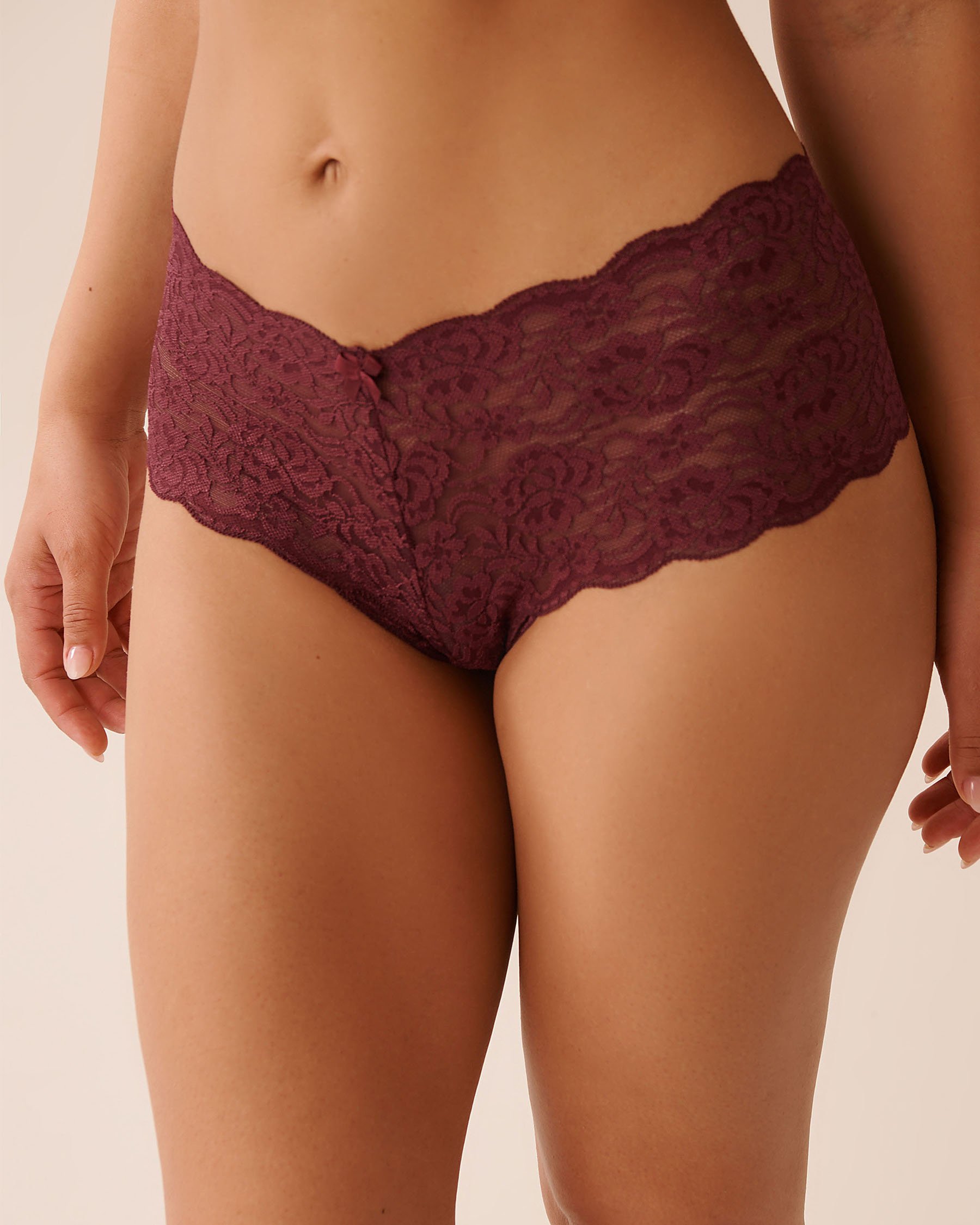 LA VIE EN ROSE Lace Cheeky Panty Burgundy 20200682 - View1