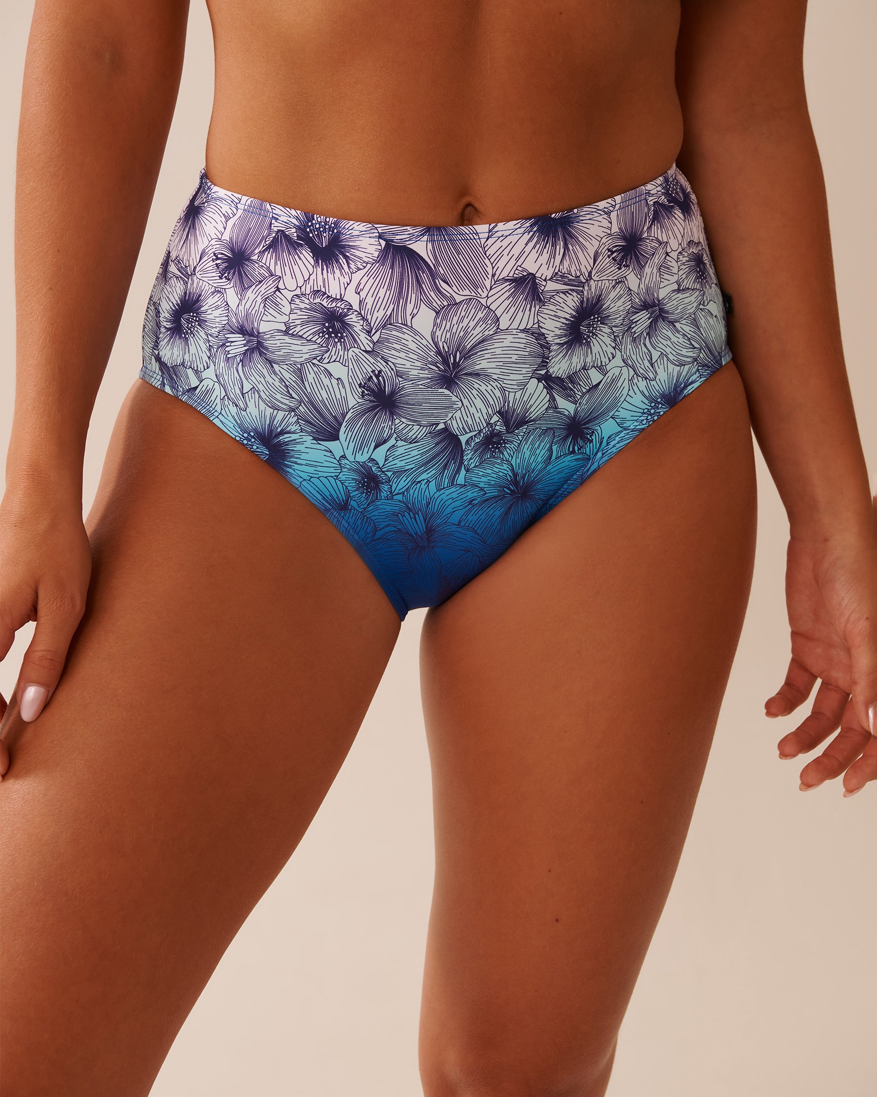 LA VIE EN ROSE AQUA Bas de bikini taille haute HIBISCUS FADE Dégradé hibiscus 70300778 - View1