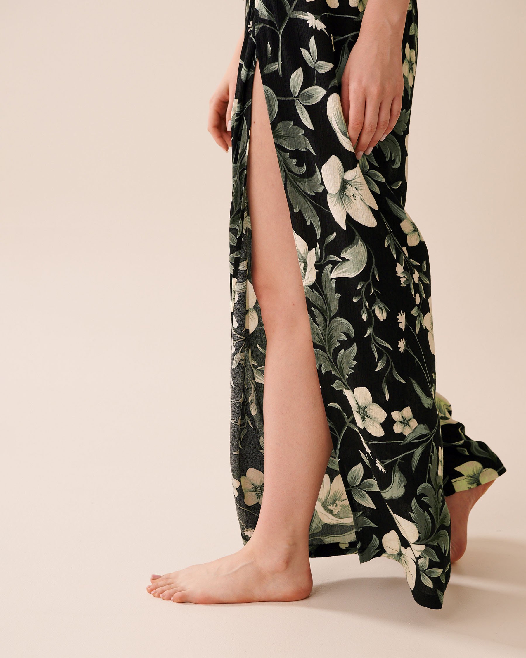 LA VIE EN ROSE AQUA Pantalon fendu en gaze Fleurs de nuit 80200077 - Voir5