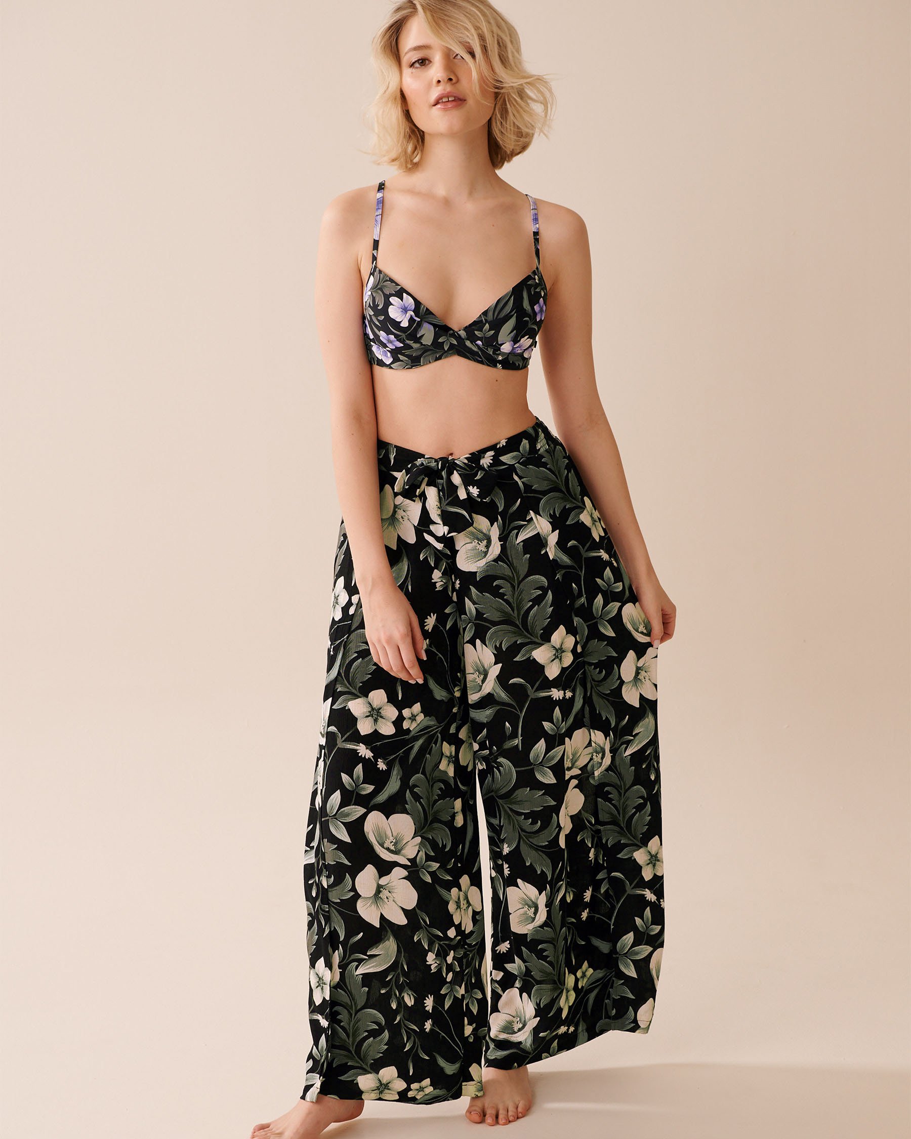 LA VIE EN ROSE AQUA Pantalon fendu en gaze Fleurs de nuit 80200077 - Voir6