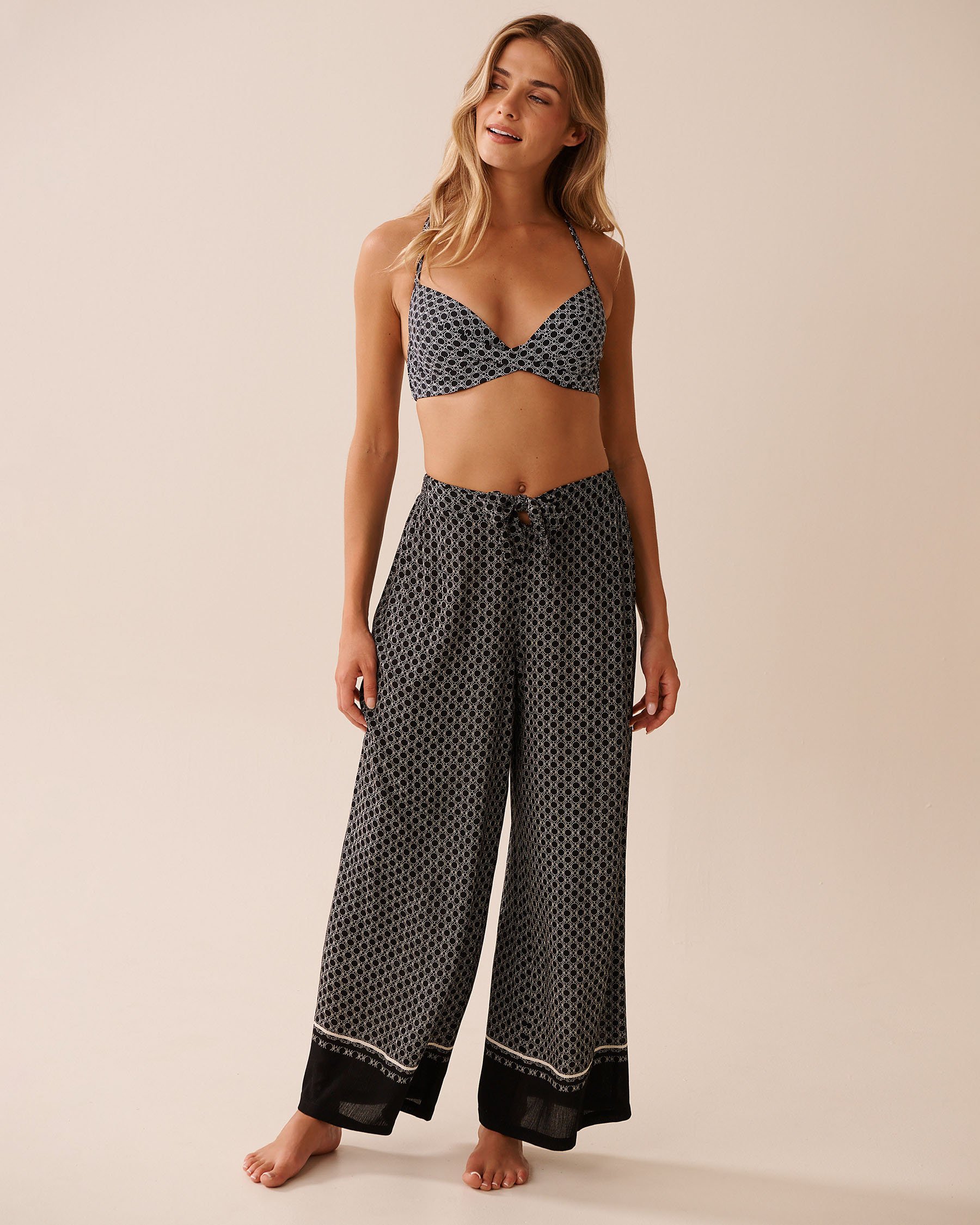 LA VIE EN ROSE AQUA Pantalon imprimé en gaze Mosaïque noire 80200080 - Voir4