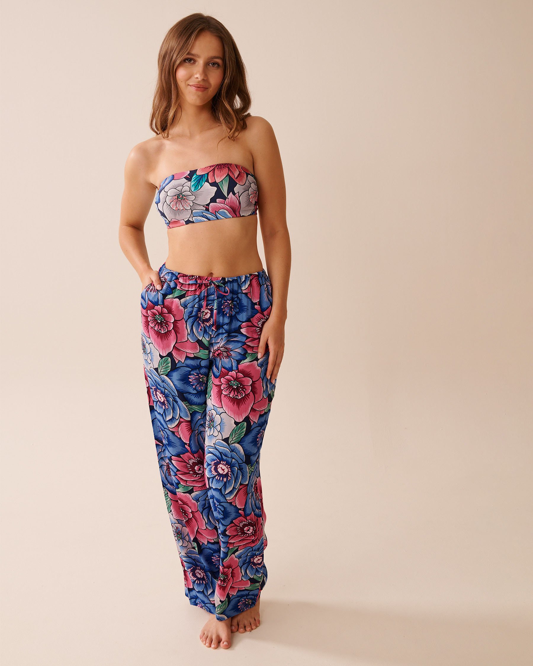 LA VIE EN ROSE AQUA Pantalon en gaze à fleurs Fleurs pop 80200081 - Voir4