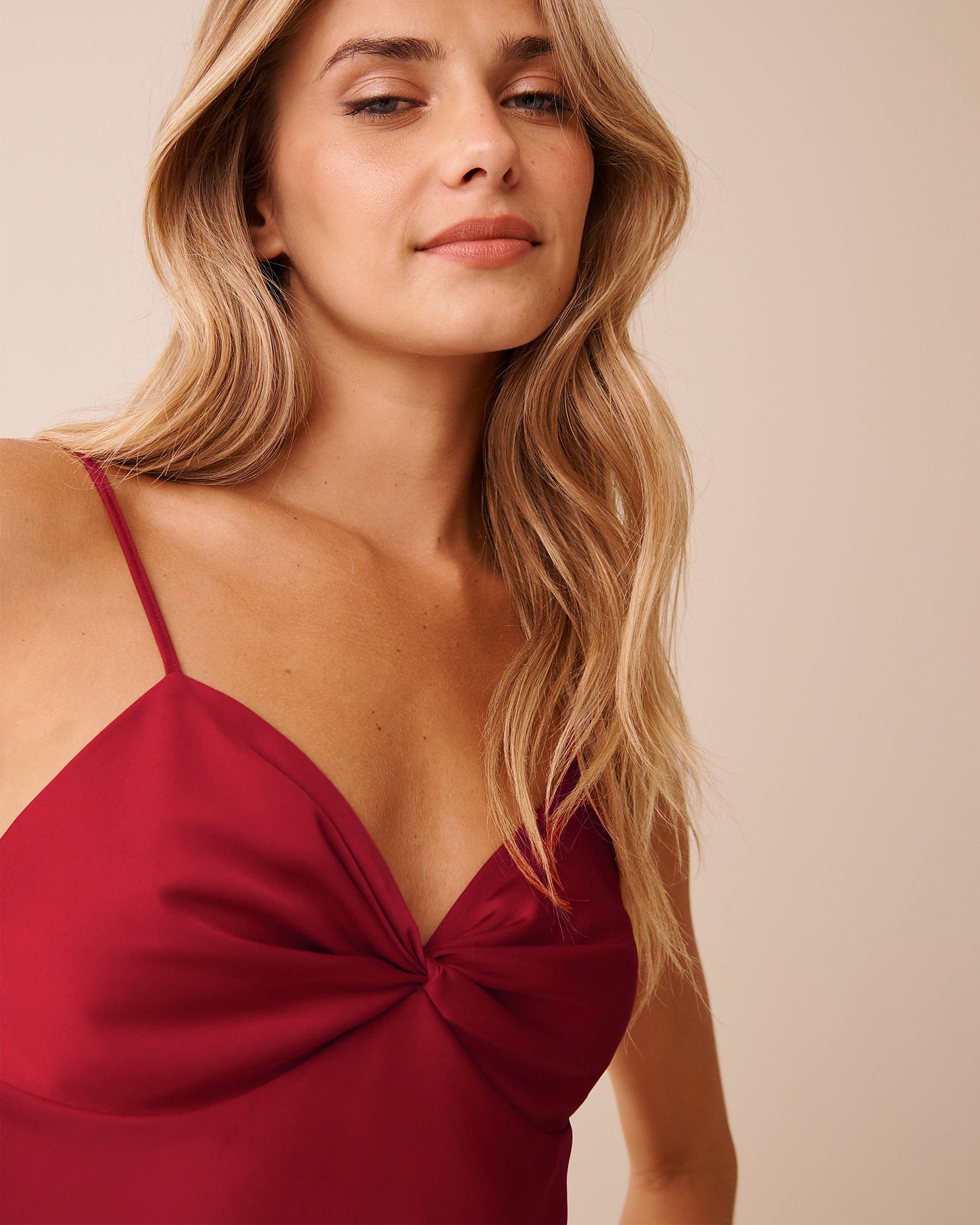 LA VIE EN ROSE Twist Knot Satin Cami Merry Red 60100162 LA VIE EN ROSE Twist Knot Satin Cami Merry Red 60100162 - View5