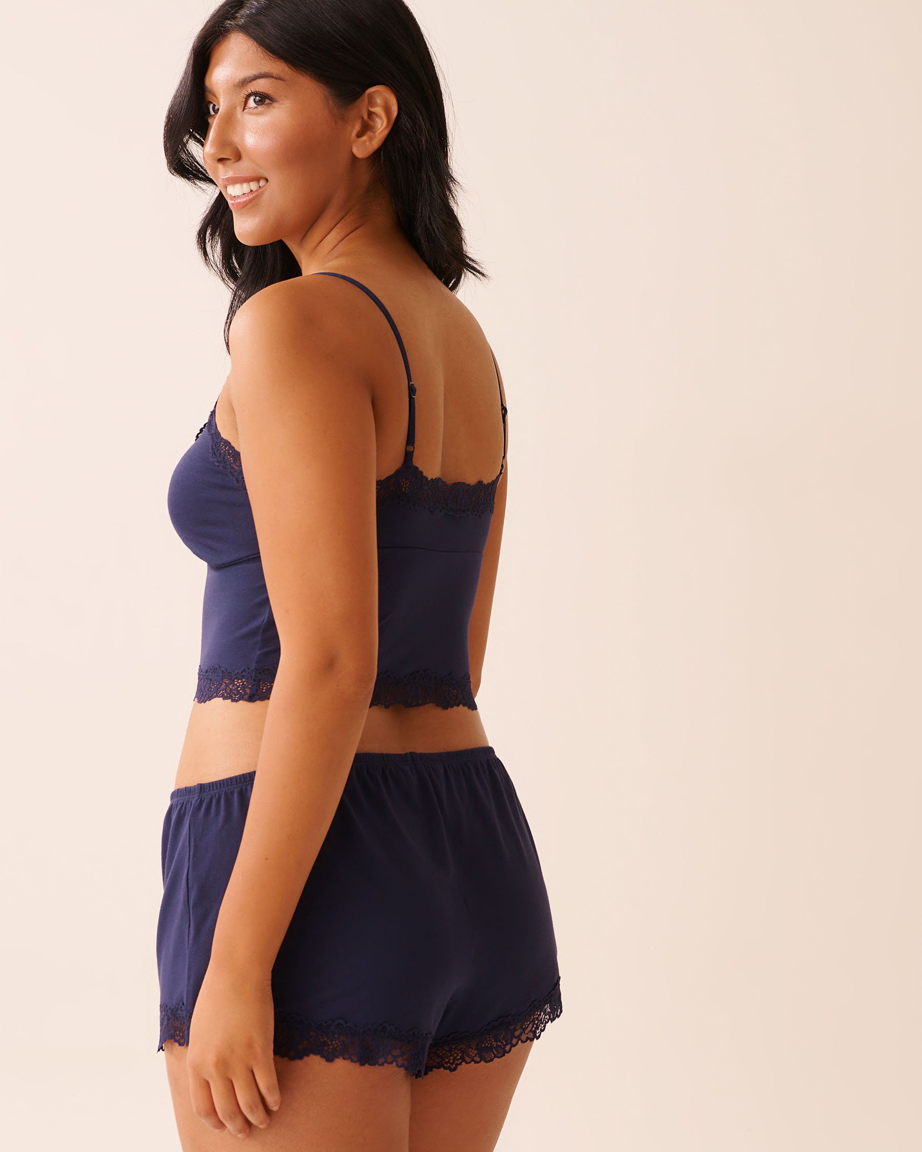 LA VIE EN ROSE Camisole courte en modal avec bordures en dentelle Bleu nuit 60100164 LA VIE EN ROSE Camisole courte en modal avec bordures en dentelle Bleu nuit 60100164 - View2