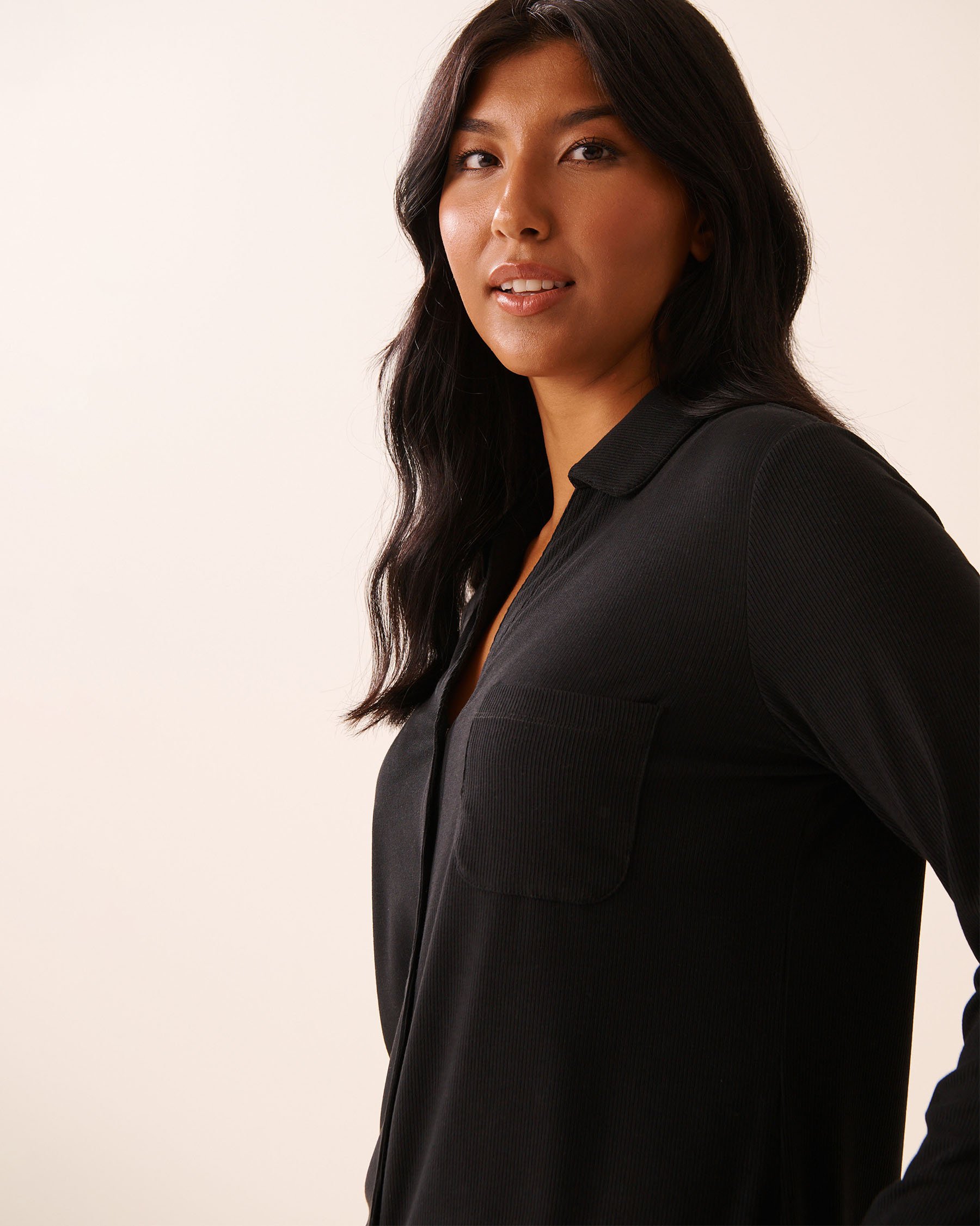 LA VIE EN ROSE Chemisier manches longues en modal côtelé Noir 60100173 - View3