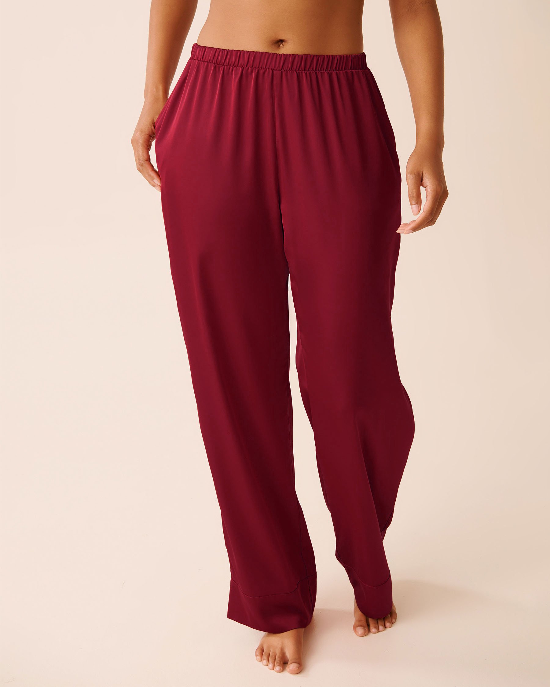 LA VIE EN ROSE Long Sleeve Satin Pajama Set Merry Red 60400063 - View4