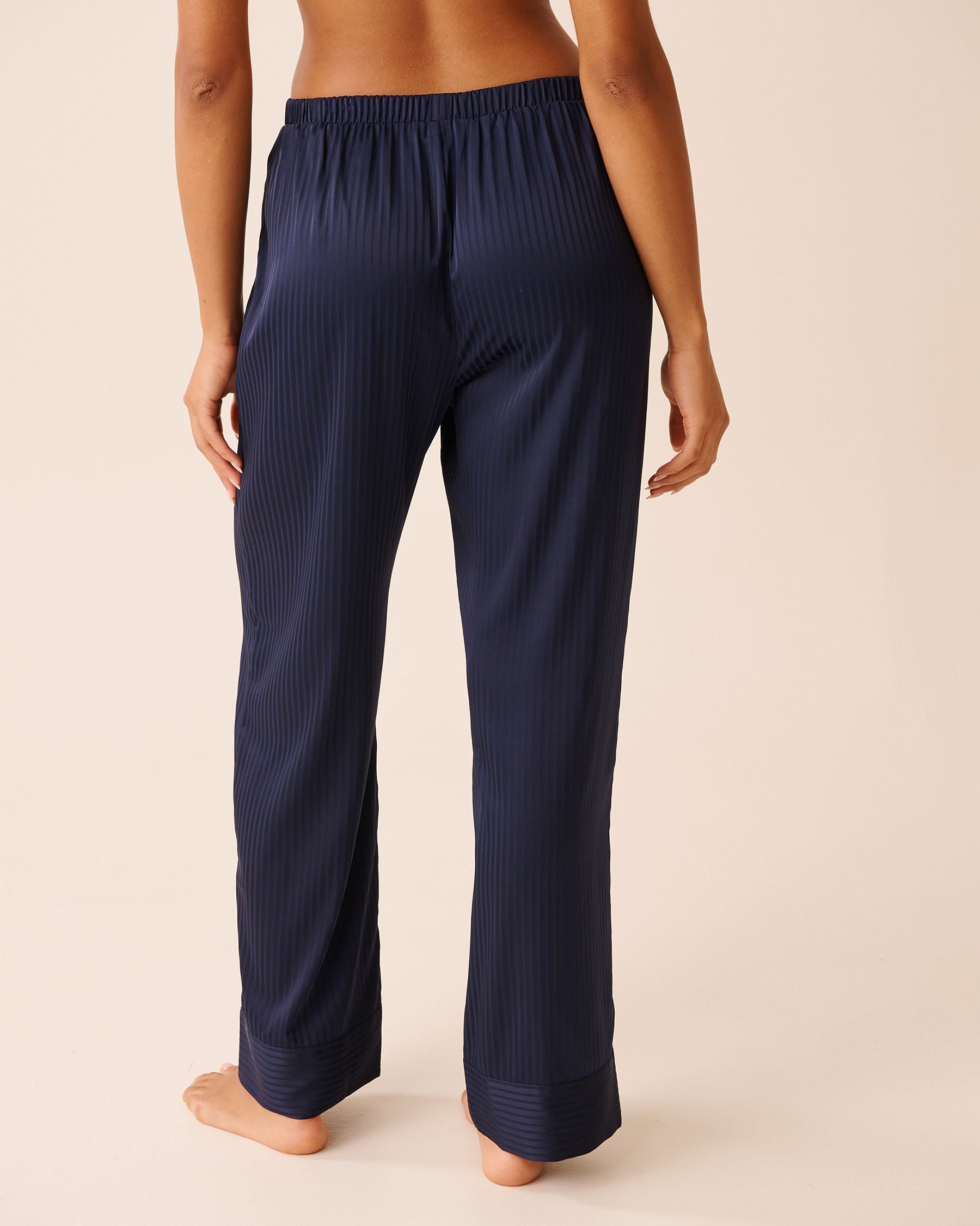 LA VIE EN ROSE Jacquard Stripe Satin Pajama Set Evening Blue 60400064 - View5