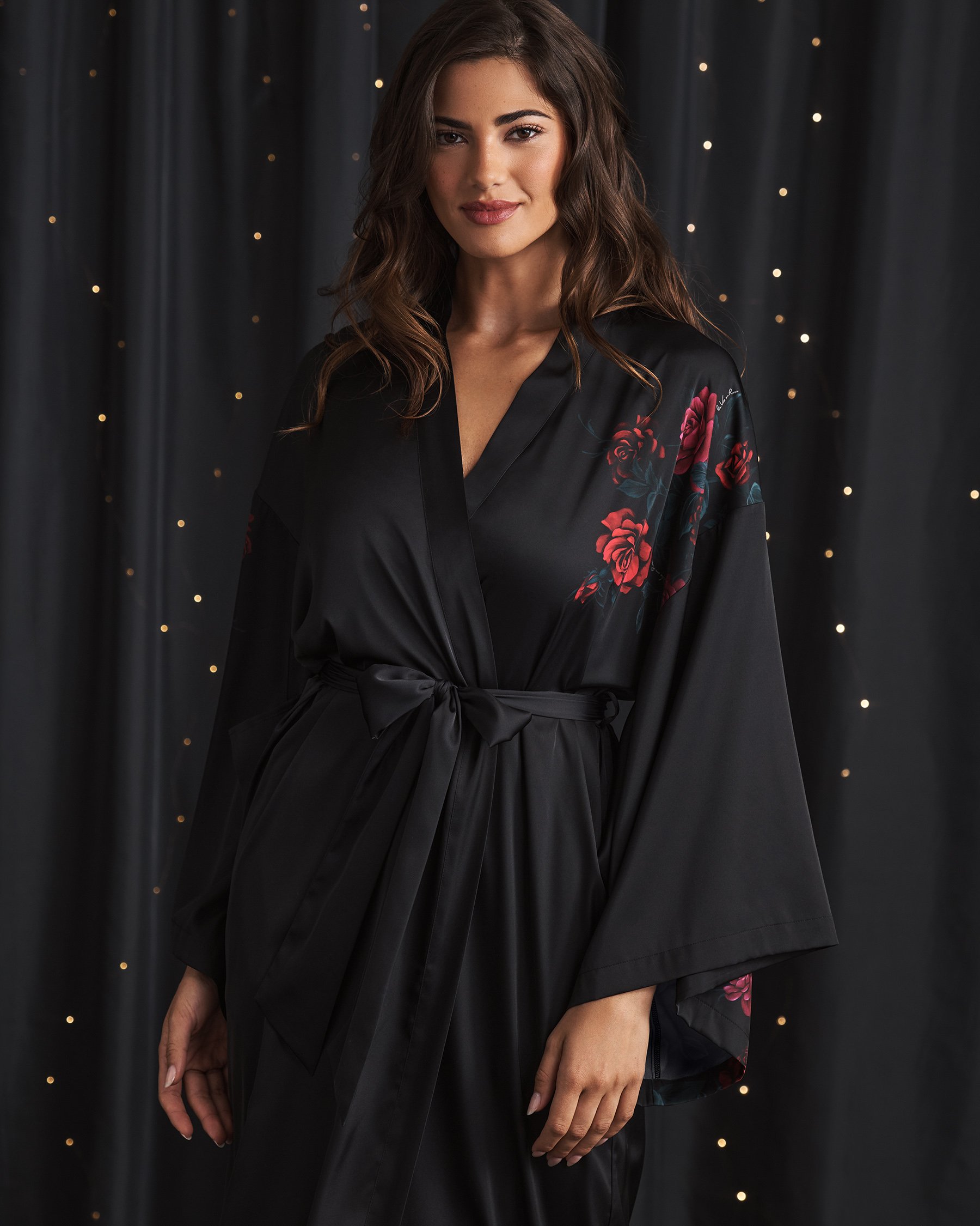 LA VIE EN ROSE Red Rose Print Long Satin Kimono Black/Red Roses 60600107 LA VIE EN ROSE Red Rose Print Long Satin Kimono Black/Red Roses 60600107 - View1