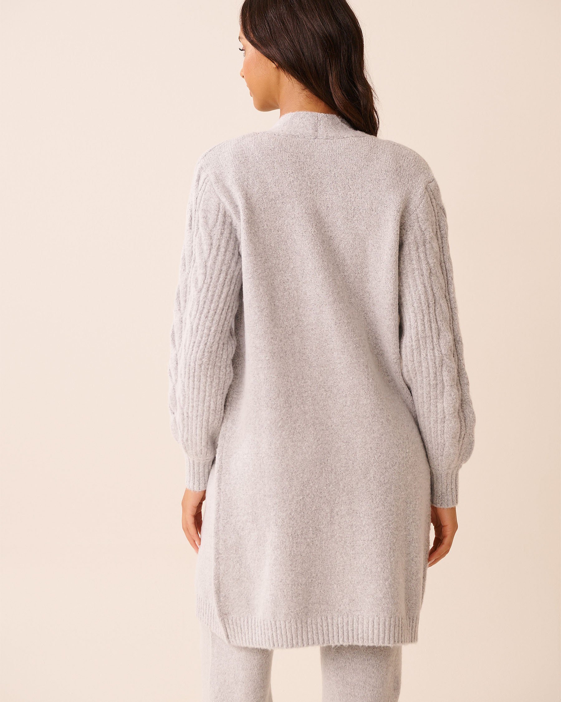 LA VIE EN ROSE Cable Sleeve Knit Long Cardigan Grey 50500017 - View2