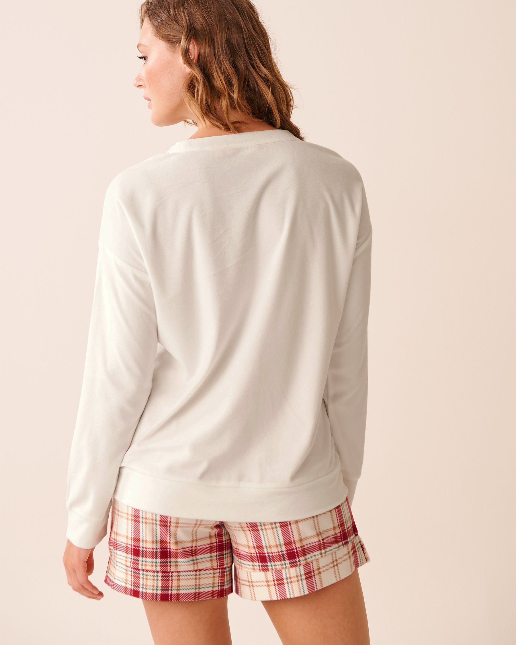 LA VIE EN ROSE Teddy Bear Soft Velour Long Sleeve Shirt White/Teddy Bear 40100798 - View2