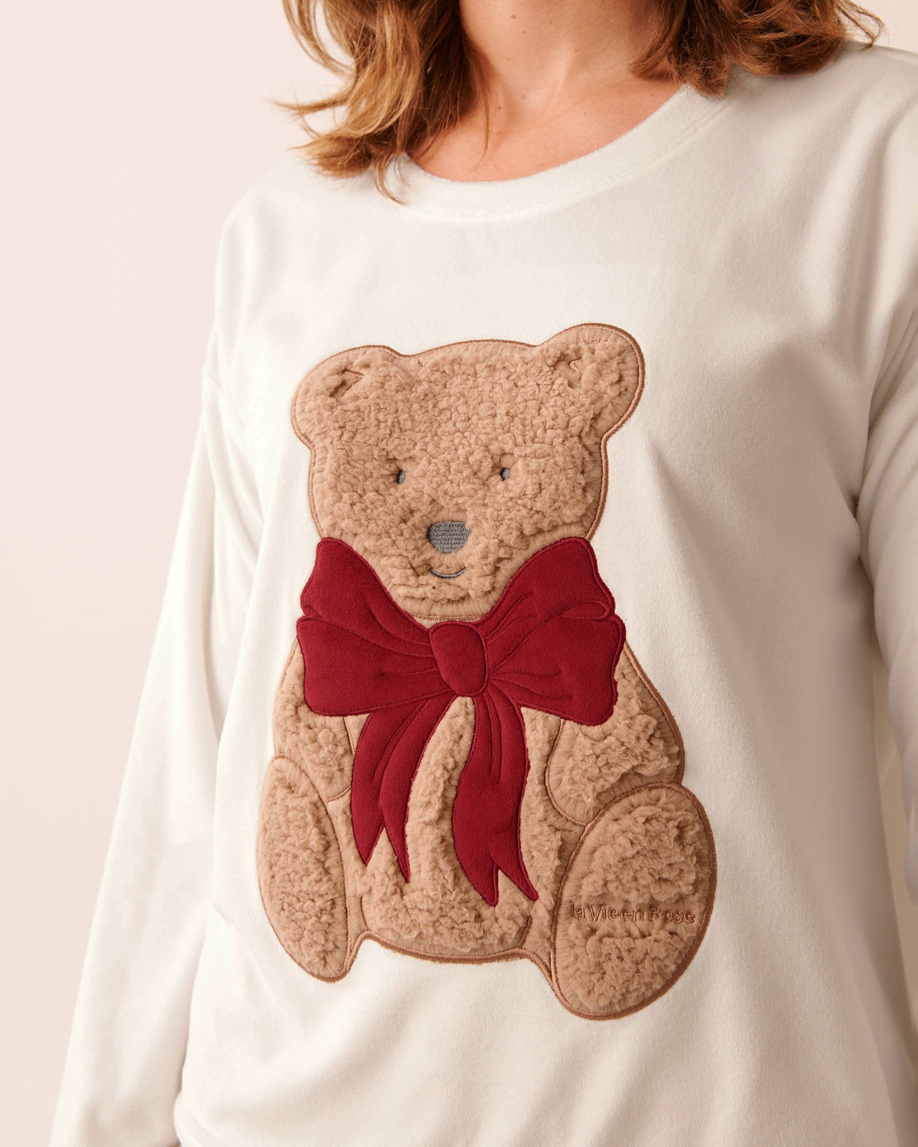 LA VIE EN ROSE Teddy Bear Soft Velour Long Sleeve Shirt White/Teddy Bear 40100798 - View3