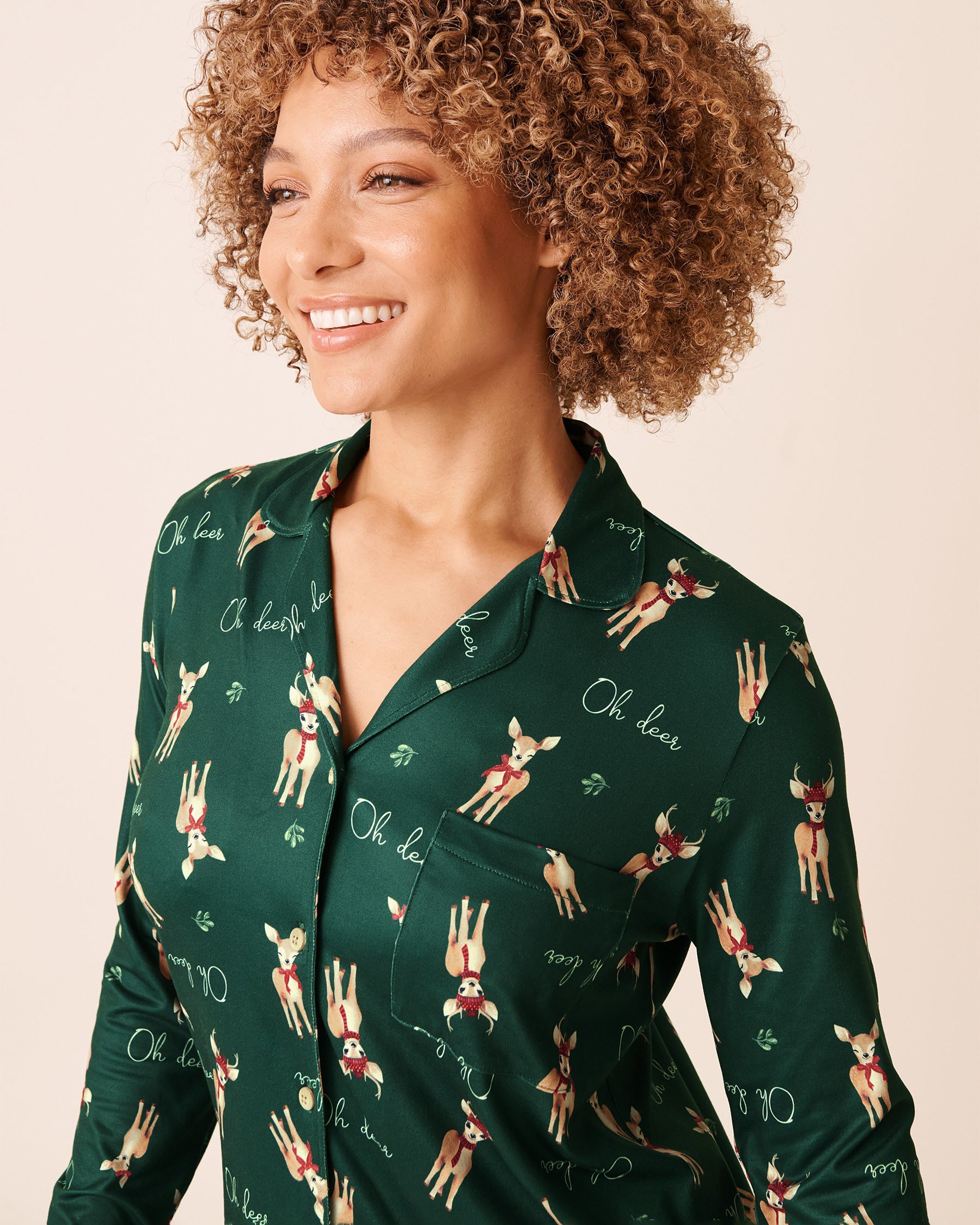 LA VIE EN ROSE Deer Print Super Soft Button-down Shirt Fir Green/Deers 40100810 - View3