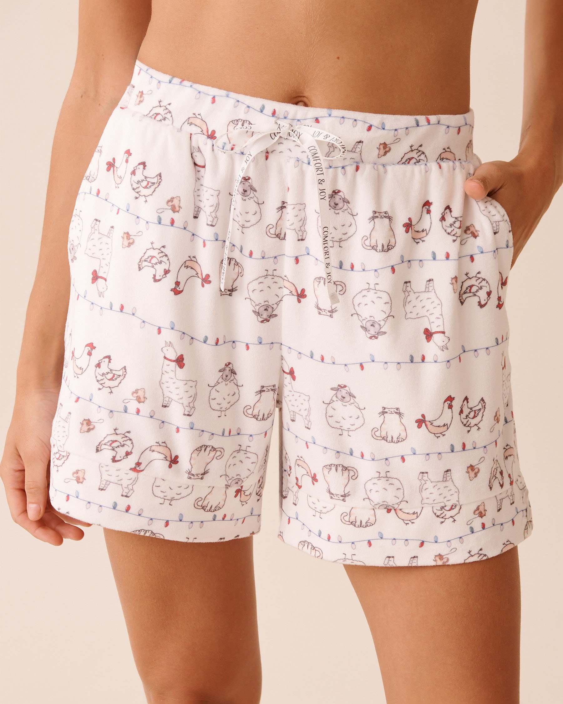 LA VIE EN ROSE Short de pyjama en velours doux imprimé amis de la ferme Blanc/Animaux de la ferme 40200788 - View1