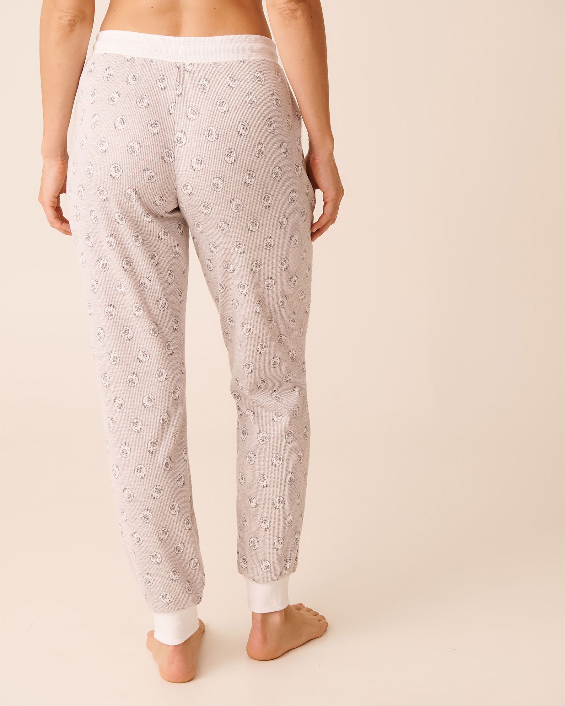 LA VIE EN ROSE Pantalon de pyjama jogger en tricot gaufré imprimé mouton Gris pâle/Moutons 40200789 - Voir2
