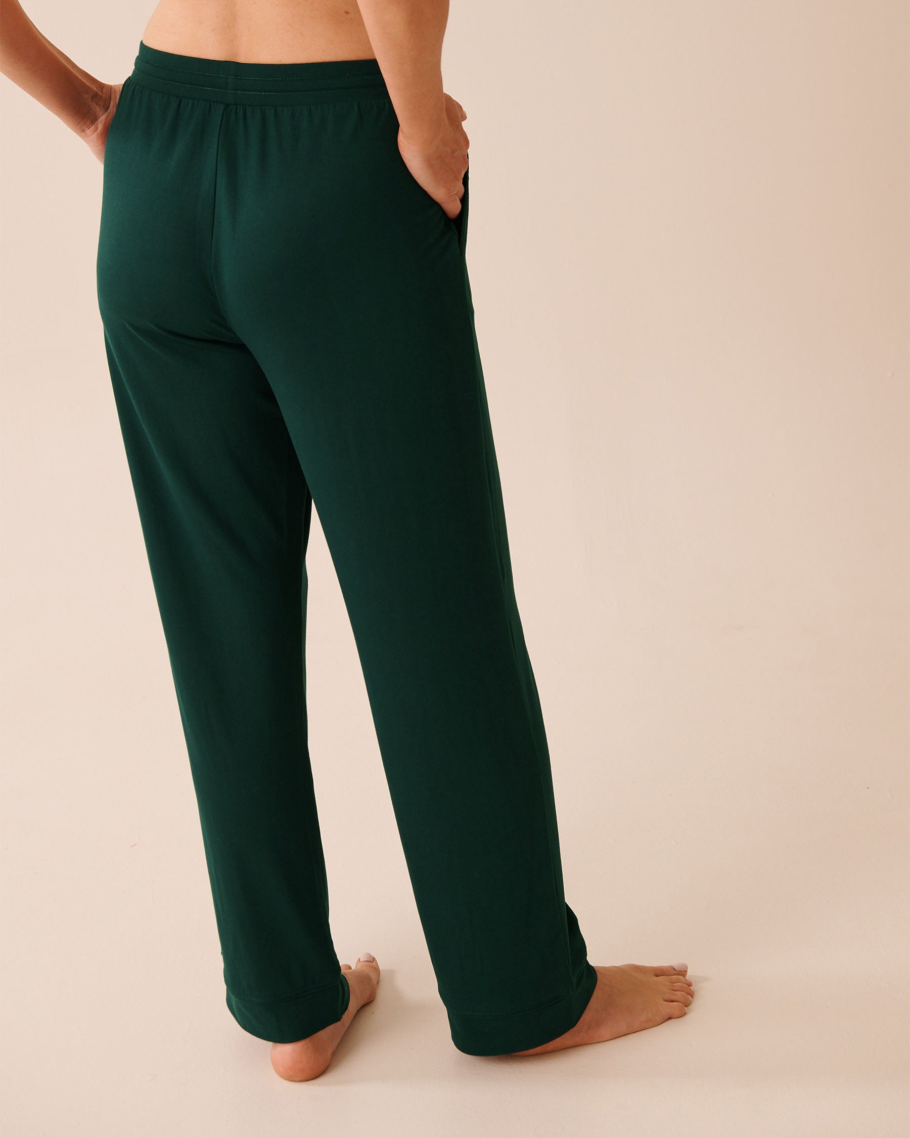 LA VIE EN ROSE Pantalon de pyjama ultra doux Vert sapin 40200794 - View2