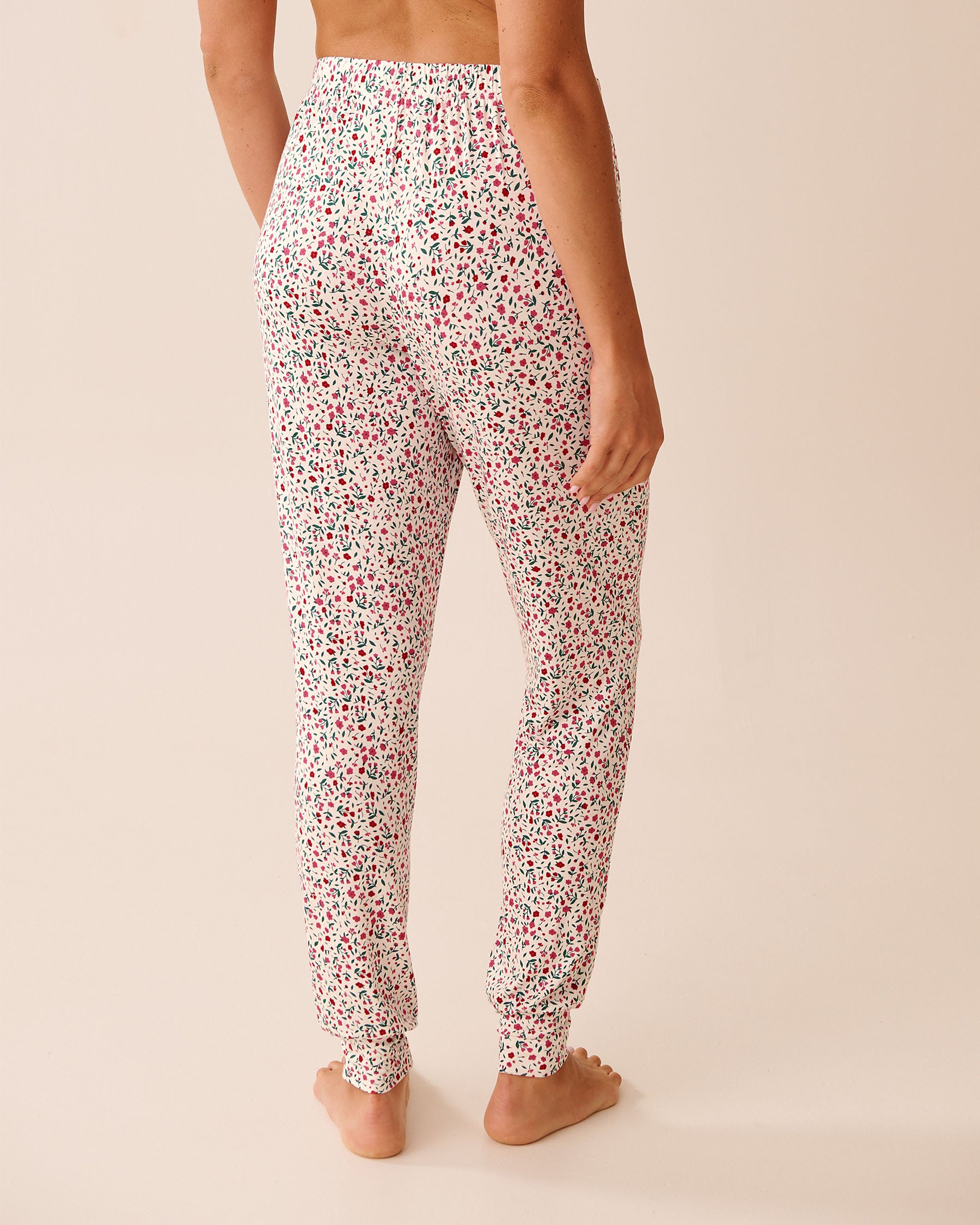 LA VIE EN ROSE Ensemble pyjama manches longues imprimé fleurs rouges Rouge/Fleurs 40400088 - Voir5