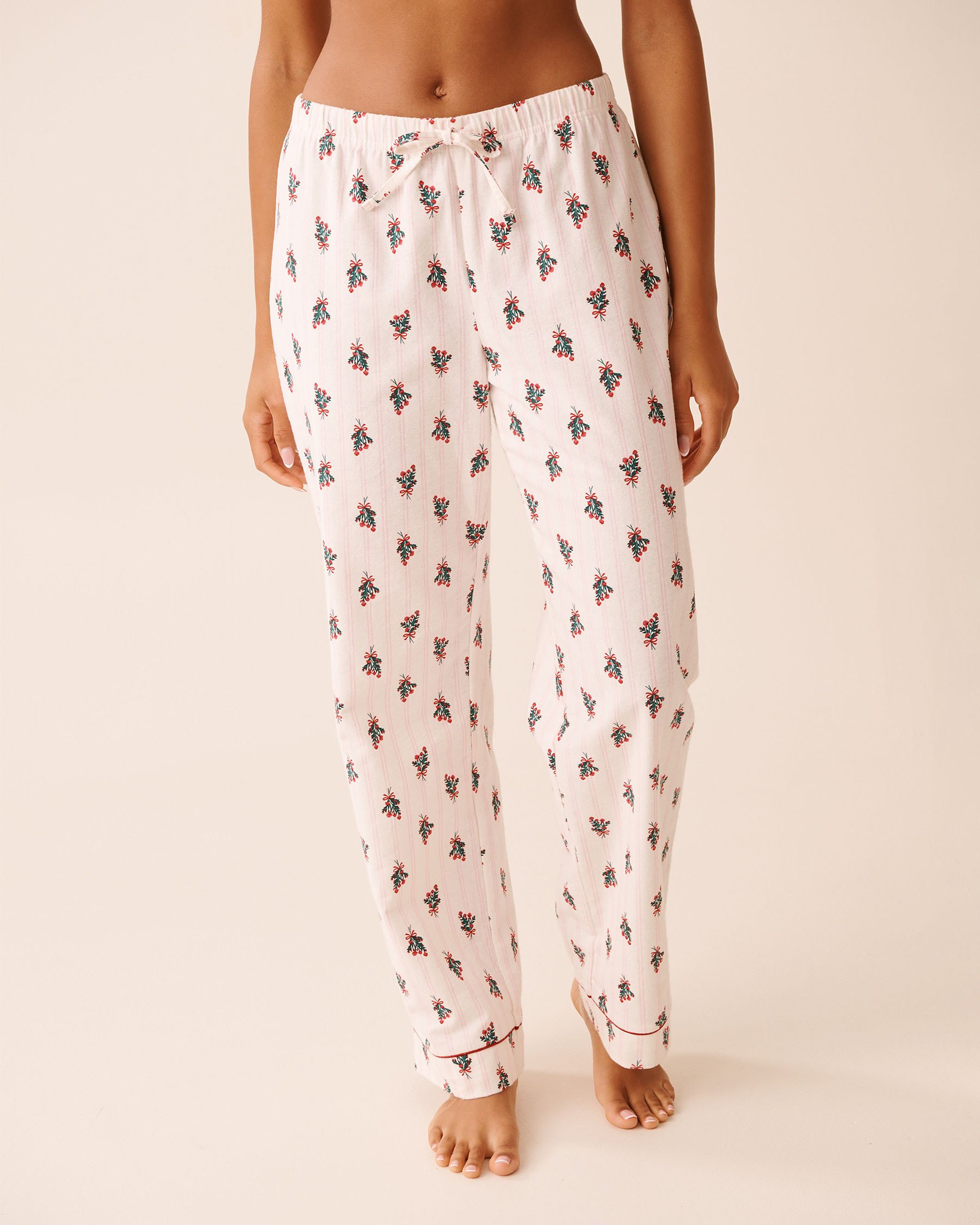 LA VIE EN ROSE Ensemble pyjama en flanelle imprimé bouquet de fleurs Blanc/Bouquets de fleurs 40400089 - View4