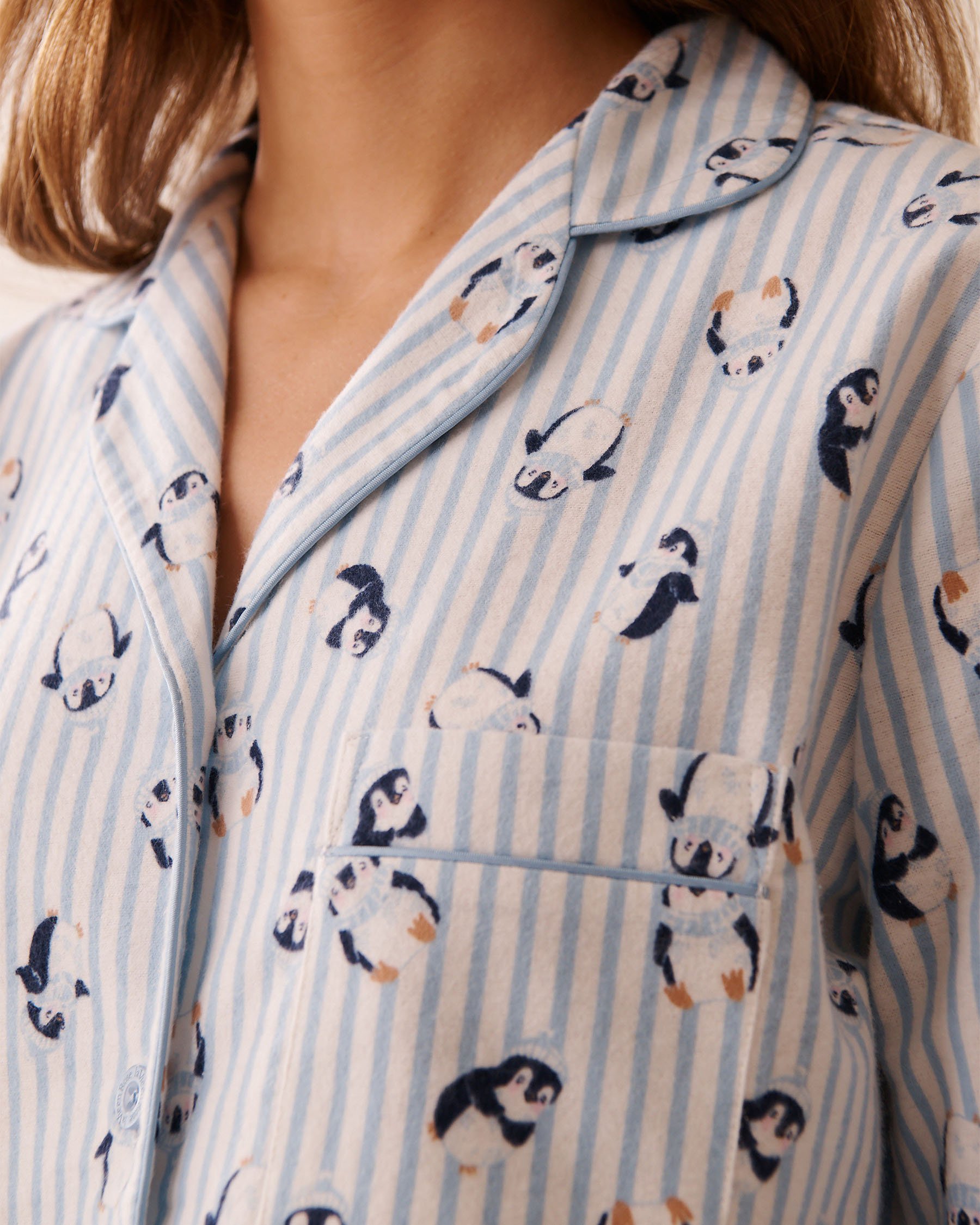 LA VIE EN ROSE Ensemble pyjama en flanelle imprimé pingouin Rayures bleues/Pingouins 40400089 - Voir3