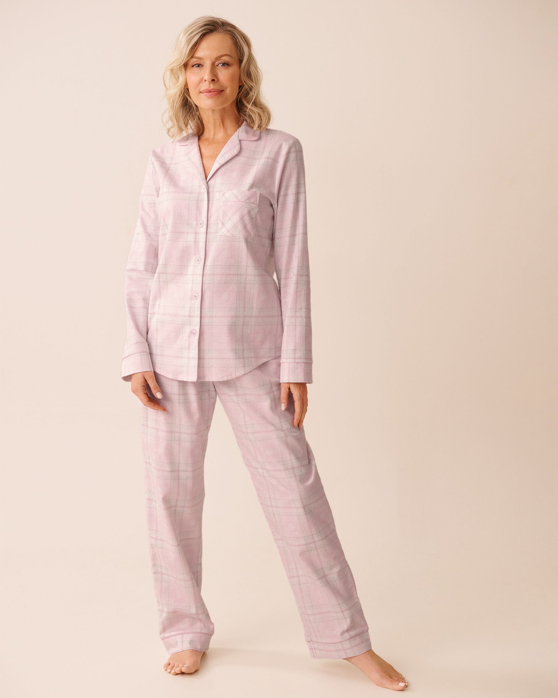 LA VIE EN ROSE Pink Plaid Flannel PJ Set Light Pink Plaid 40400089 LA VIE EN ROSE Pink Plaid Flannel PJ Set Light Pink Plaid 40400089 - View1