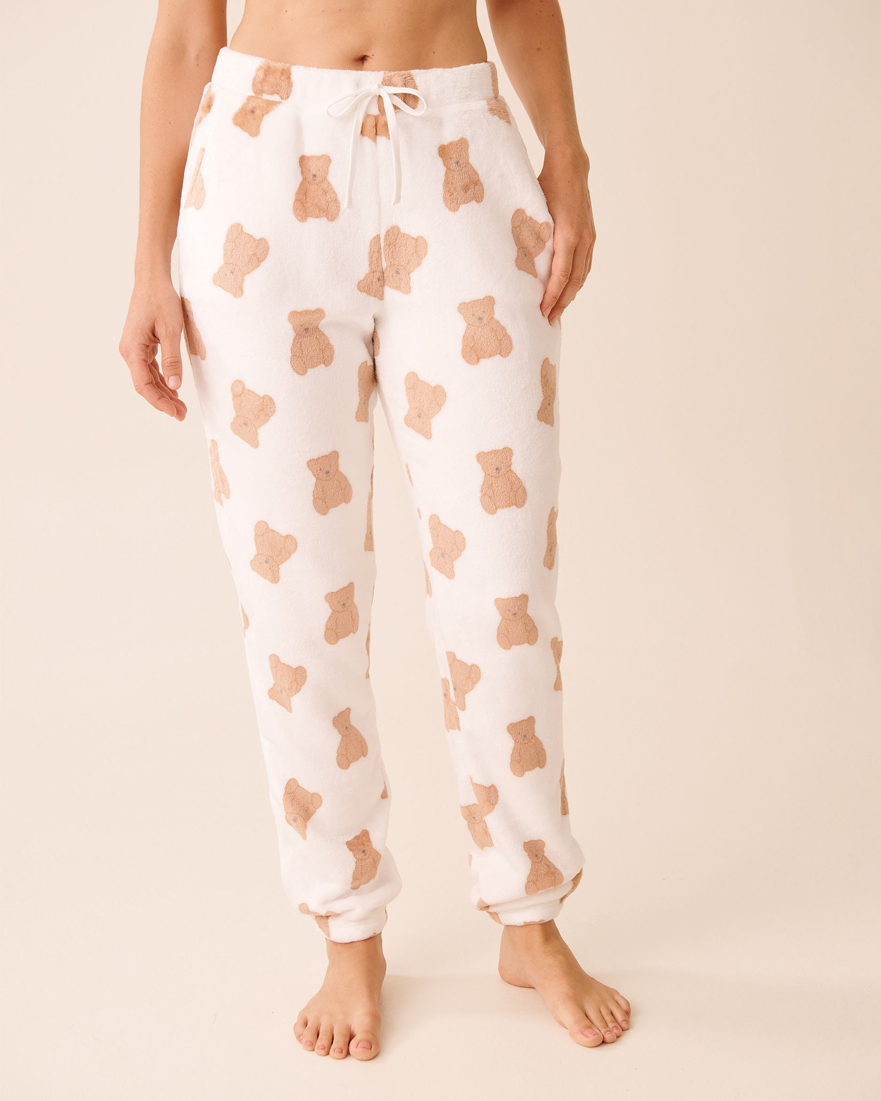 LA VIE EN ROSE Teddy Bear Print Soft Plush PJ Set White/Teddy Bear 40400091 - View2
