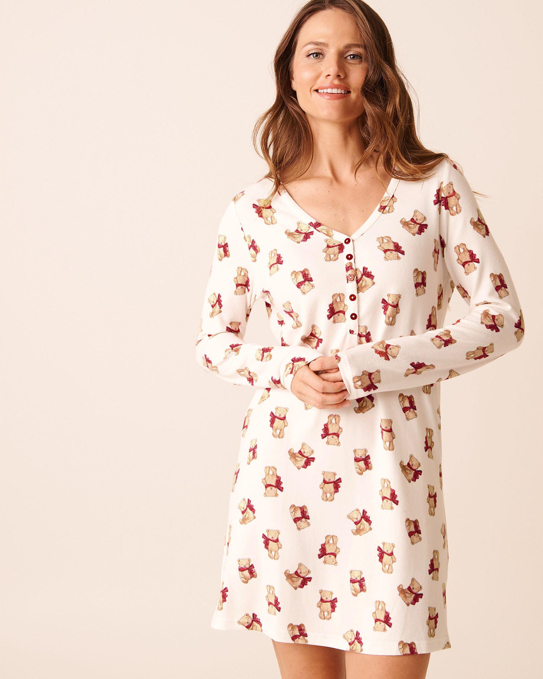 LA VIE EN ROSE Chemise de nuit en fibres recyclées imprimé ourson Blanc/Oursons 40500454 LA VIE EN ROSE Chemise de nuit en fibres recyclées imprimé ourson Blanc/Oursons 40500454 - View1