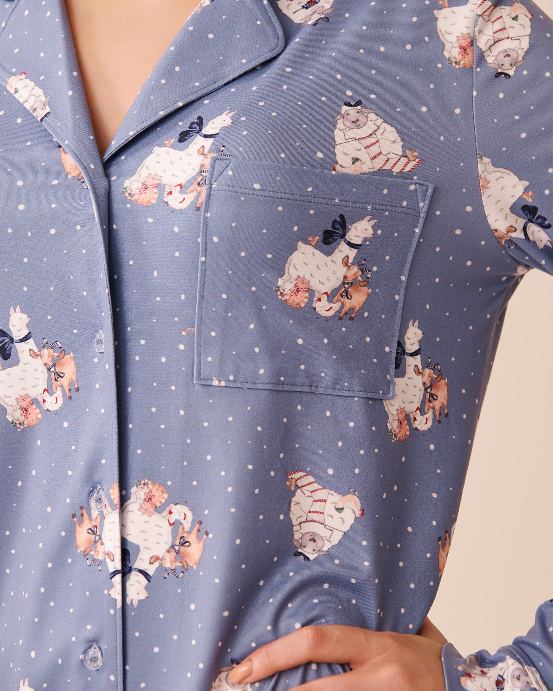 LA VIE EN ROSE Farm Friends Print Super Soft Button-down Sleepshirt Light Blue/Farm Animals 40500462 - View3