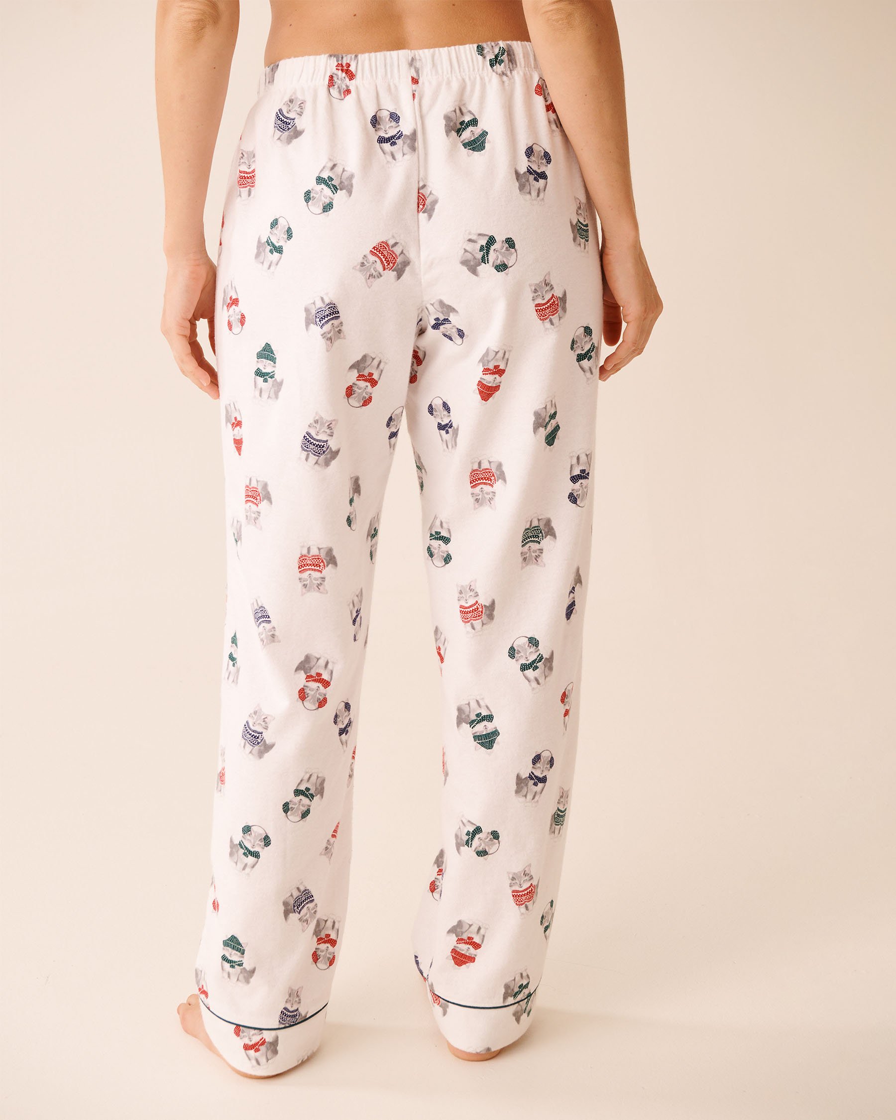 LA VIE EN ROSE Cat Print Flannel PJ Set White/Cats 40400089 - View5