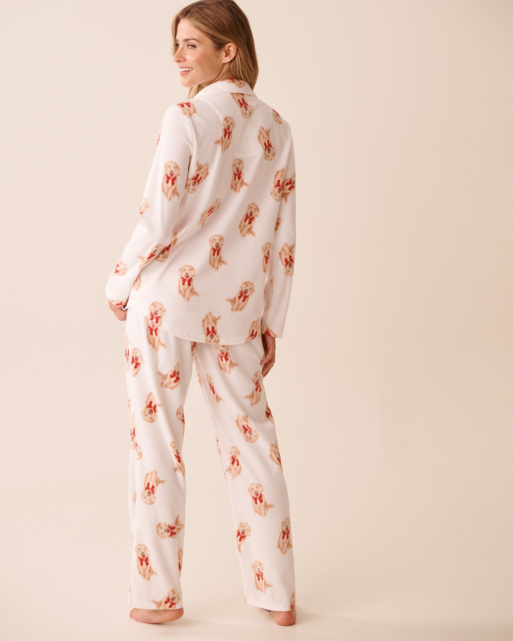 LA VIE EN ROSE Dog Print Microfleece PJ Set White/Dogs 40400090 - View2