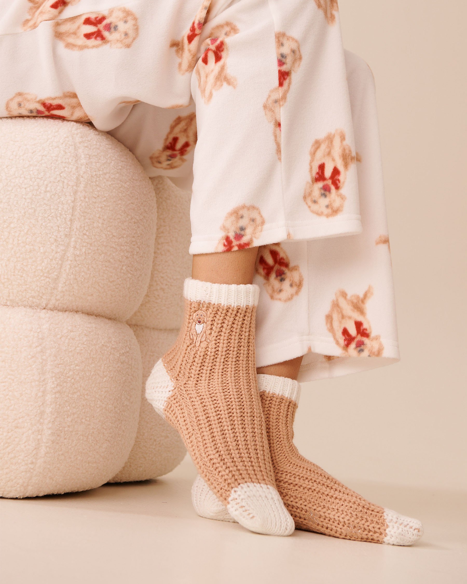 LA VIE EN ROSE Embroidered Dog Socks Light Brown/Dog 40700423 - View2