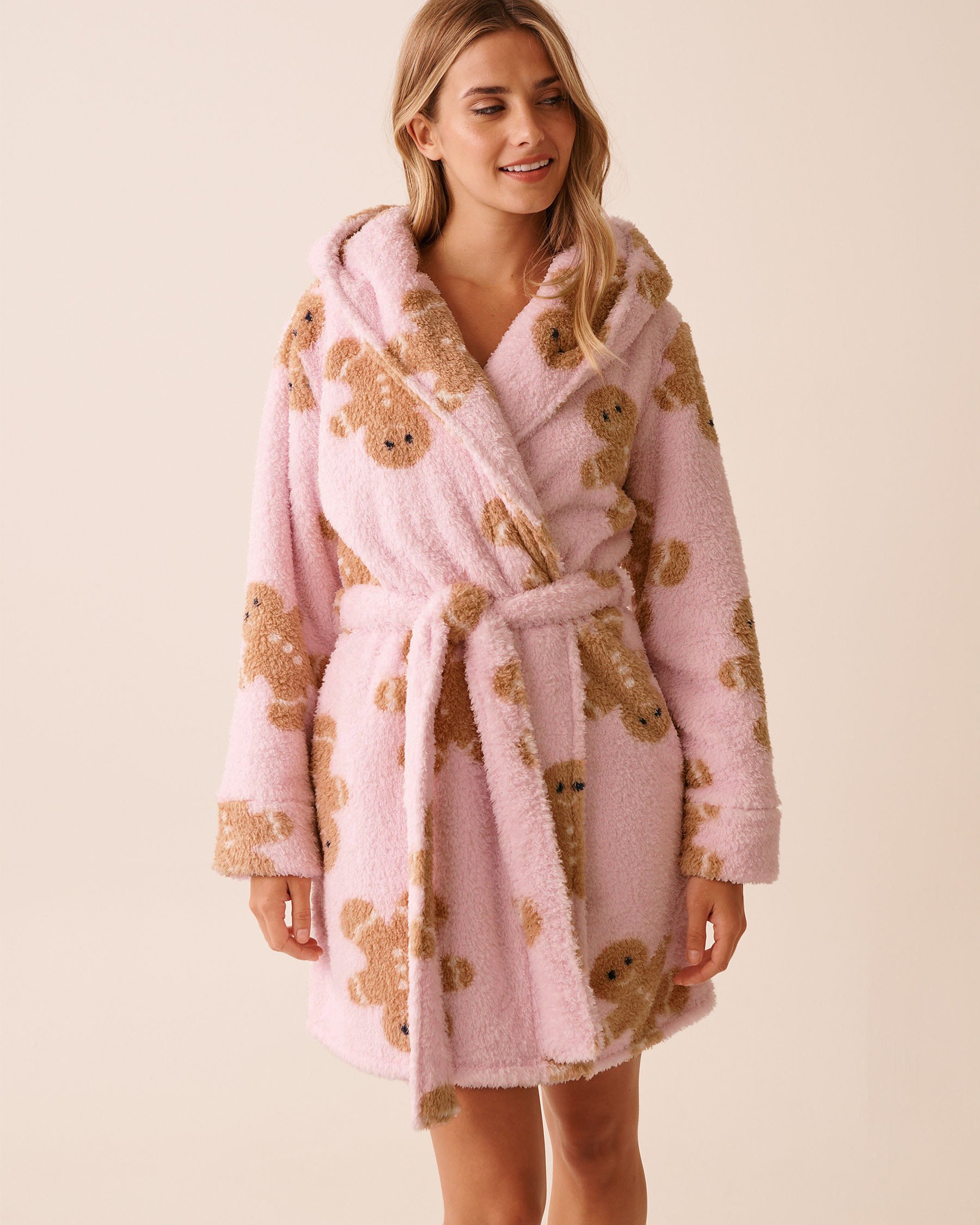 LA VIE EN ROSE Gingerbread Print Soft Plush Hooded Robe Pink/Gingerbreads 40600215 - View1