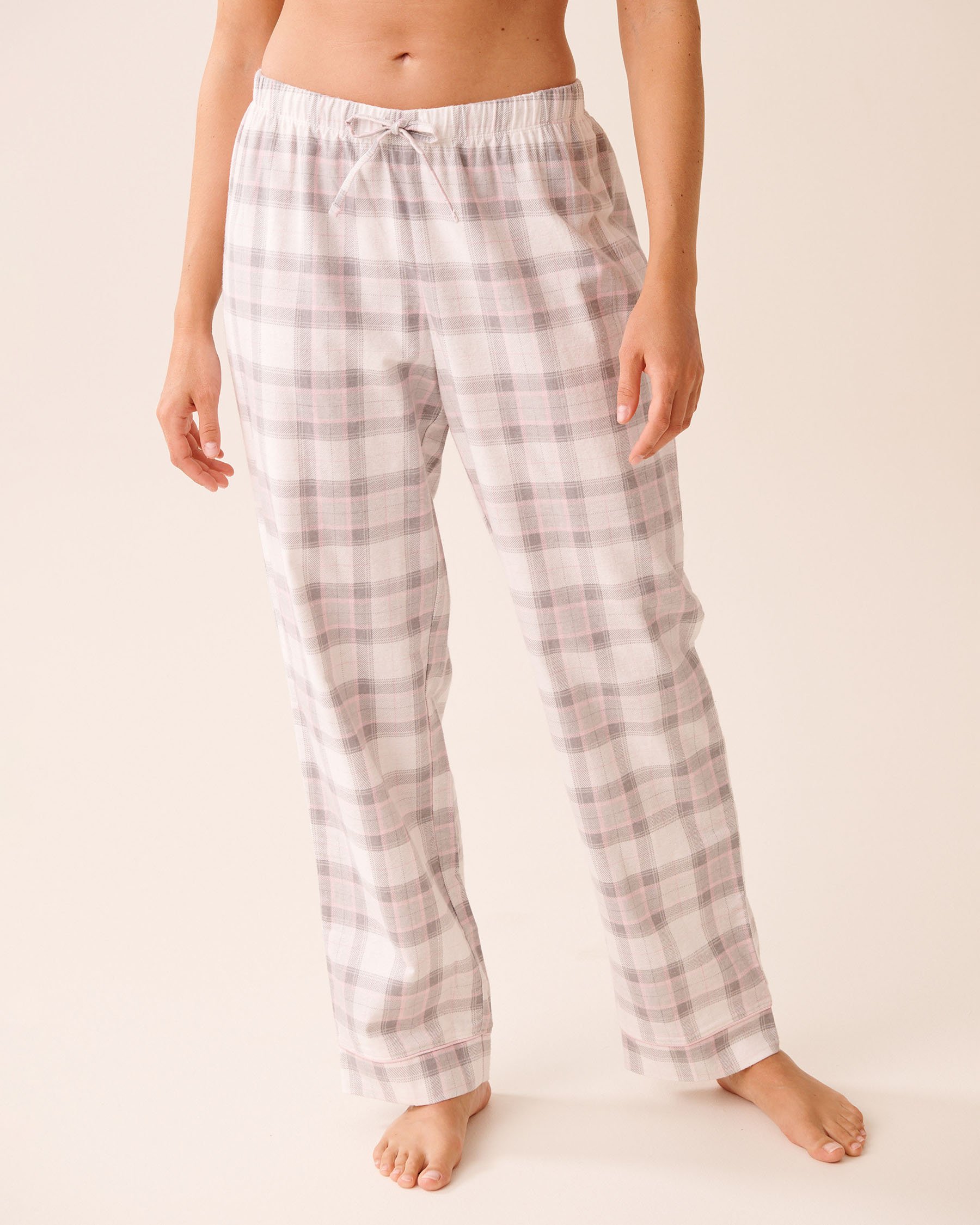 LA VIE EN ROSE Ensemble pyjama en flanelle carreaux gris Carreaux gris pâles 40400089 - Voir4