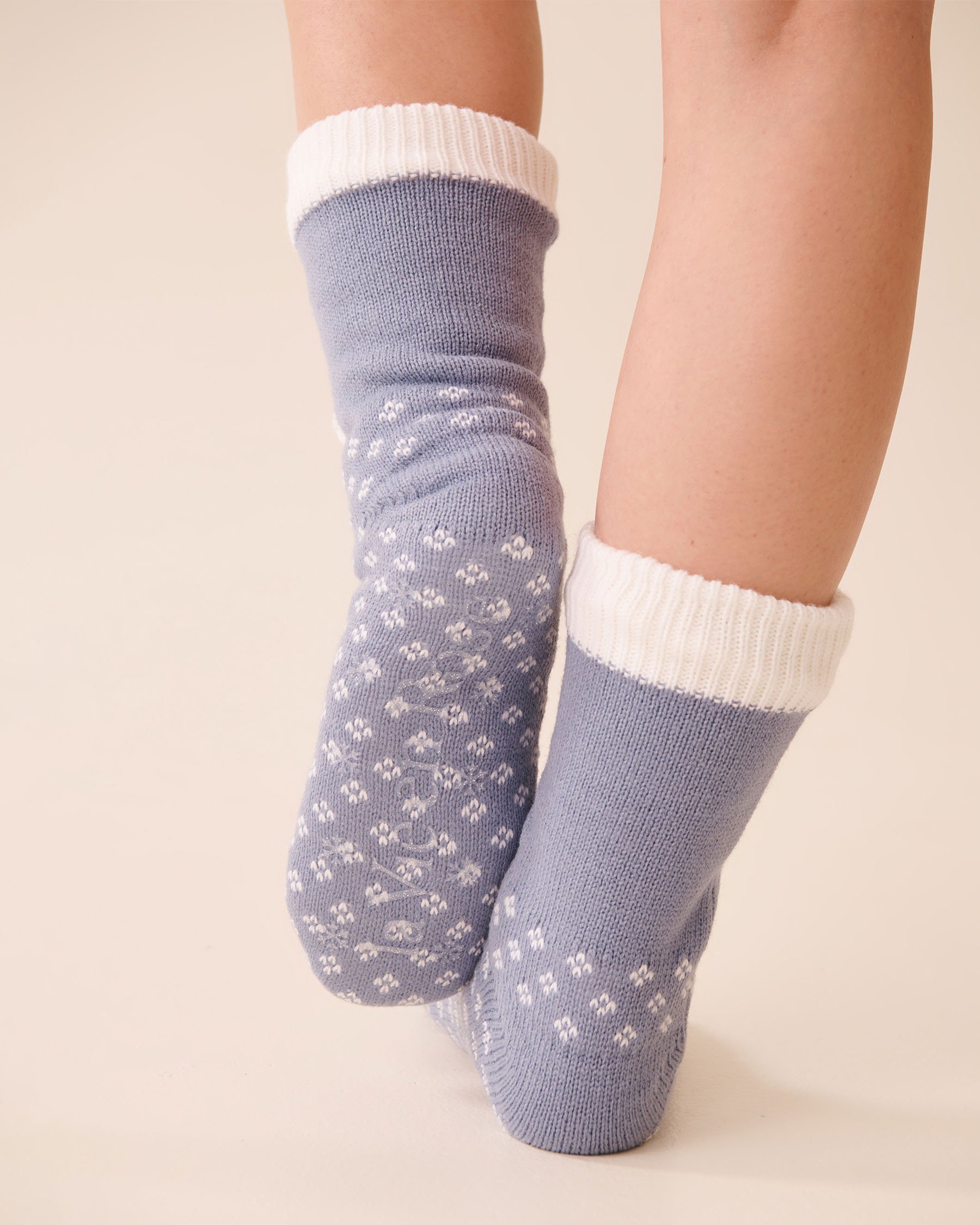 LA VIE EN ROSE Bas longs mouton en tricot et sherpa Bleu pâle/Mouton 40700426 - View2