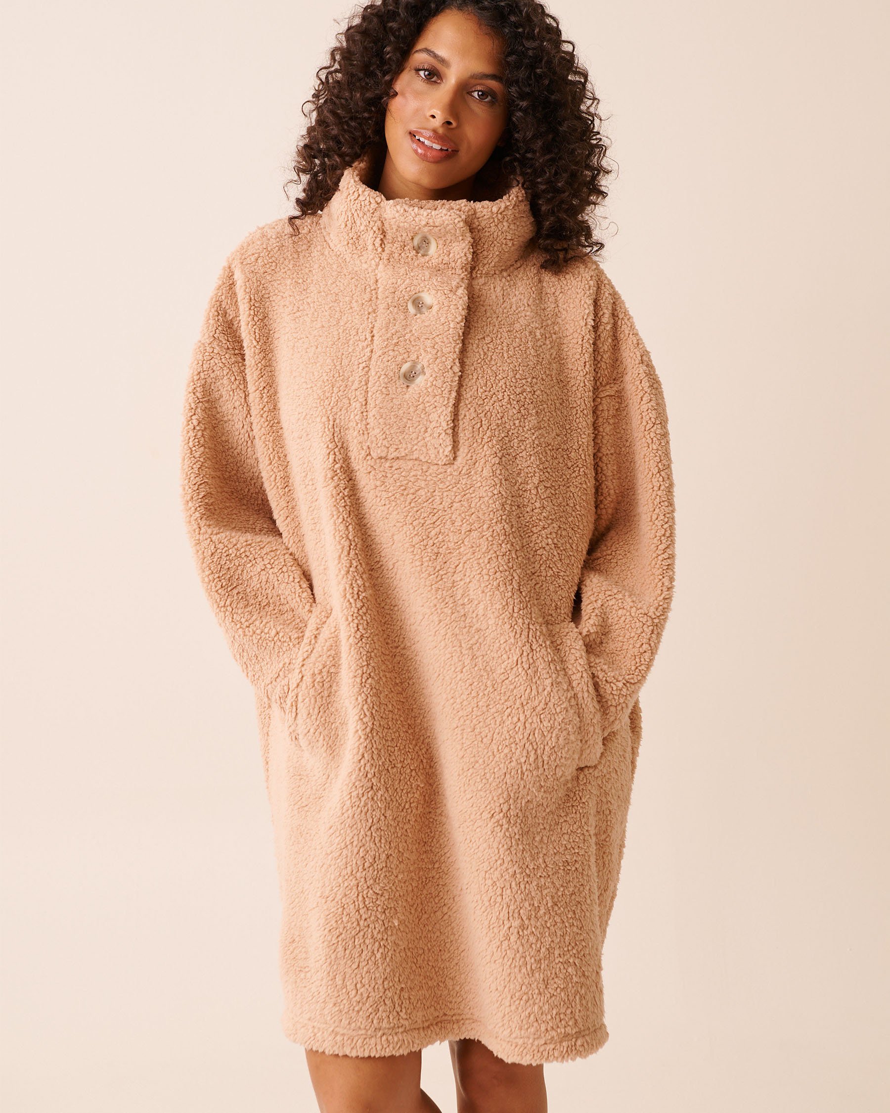 LA VIE EN ROSE Oversized Button-up Sweatshirt Light Brown 40700438 - View1