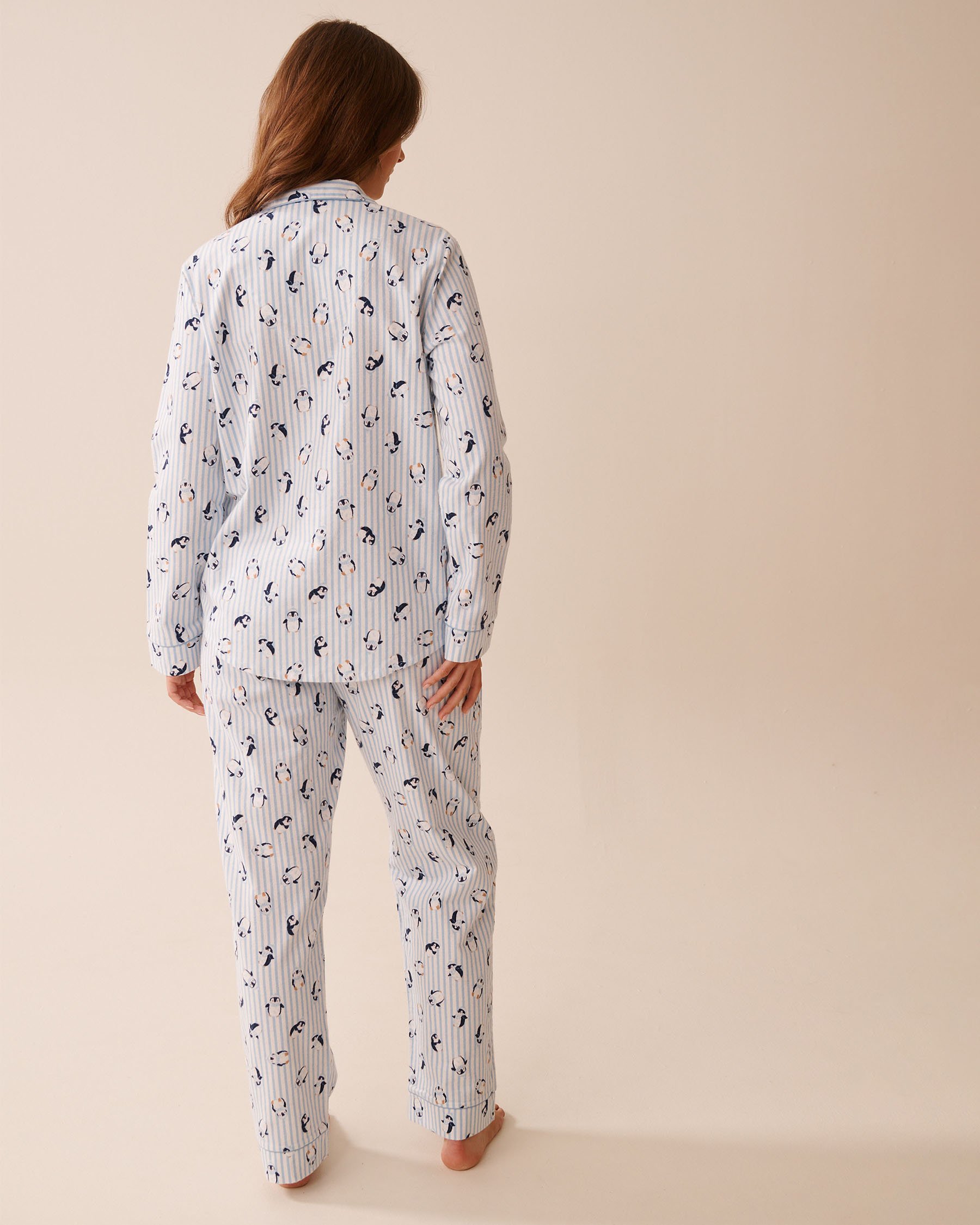 LA VIE EN ROSE Penguin Print Flannel PJ Set Blue Stripe/Penguins 40400089 - View2