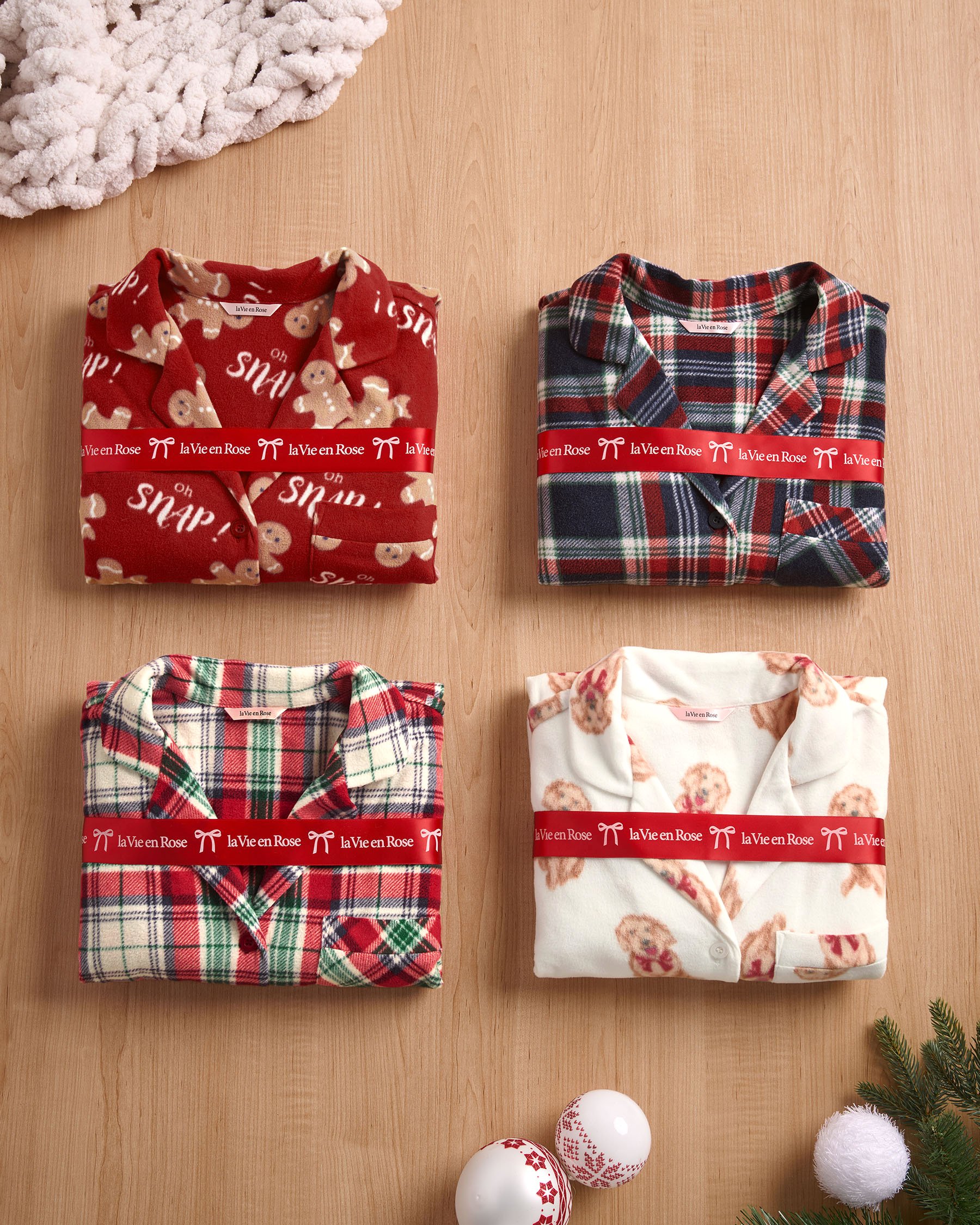 LA VIE EN ROSE Red Plaid Microfleece PJ Set Red & White Plaid 40400090 - View7