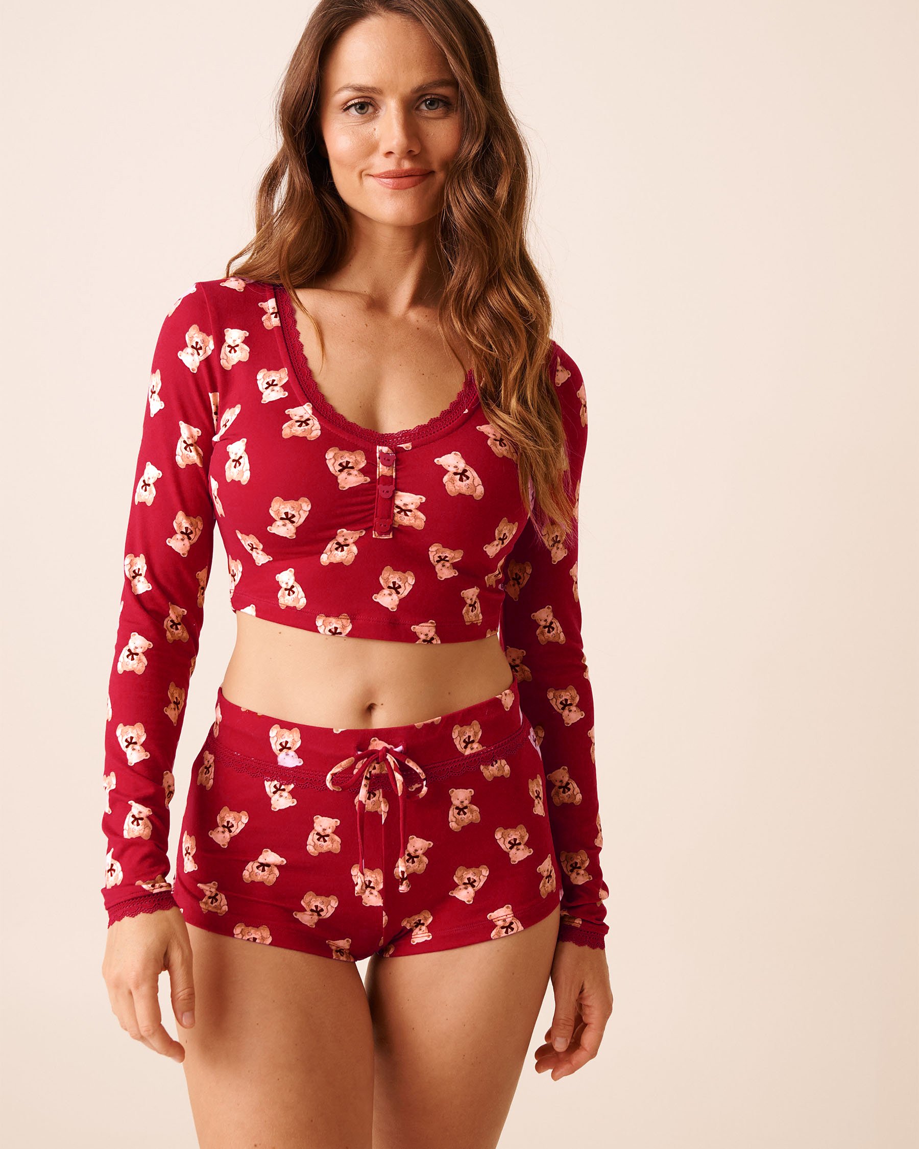 LA VIE EN ROSE Teddy Bear Print Super Soft Long Sleeve Crop Top Red/Teddy Bears 40100802 LA VIE EN ROSE Teddy Bear Print Super Soft Long Sleeve Crop Top Red/Teddy Bears 40100802 - View1