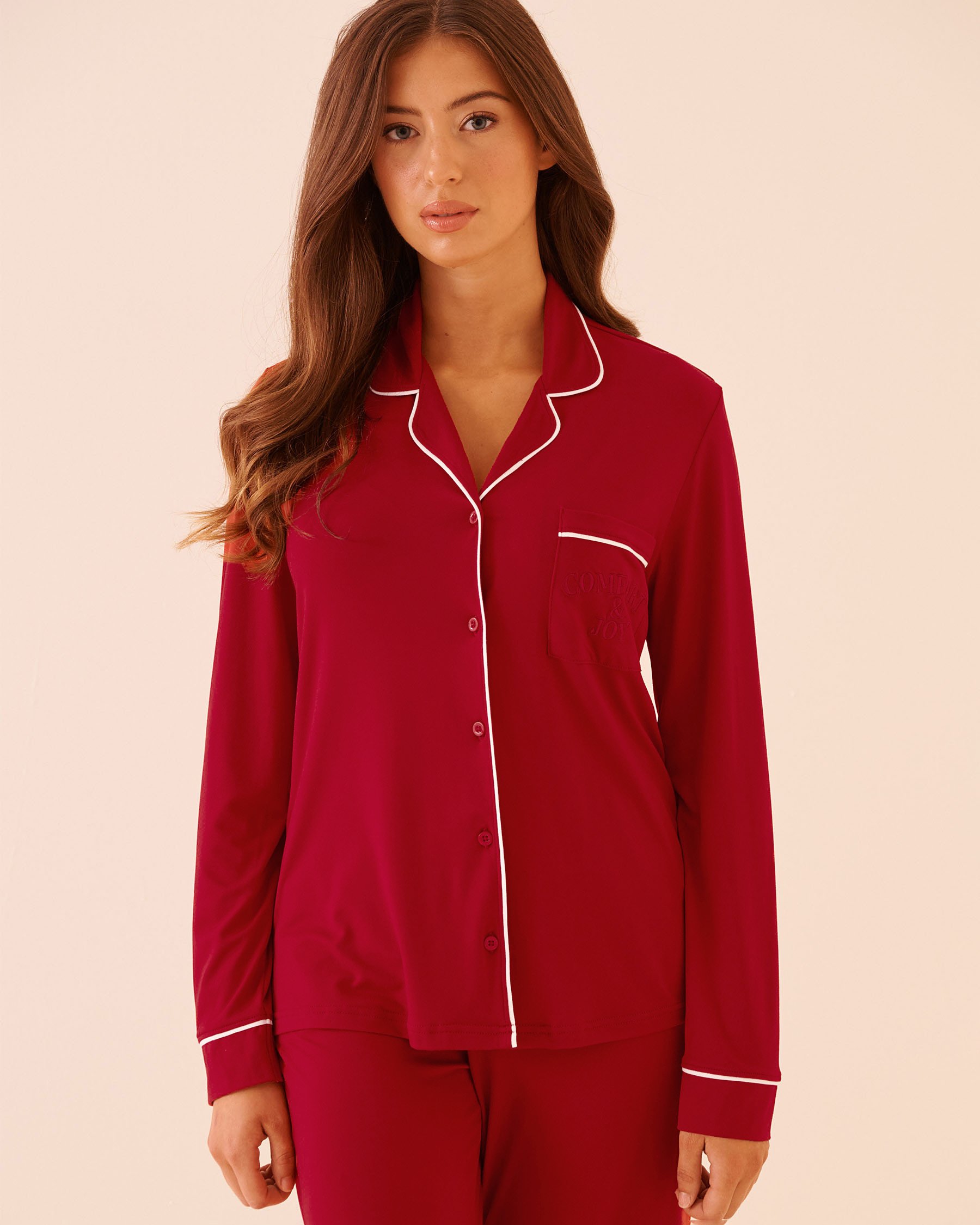 LA VIE EN ROSE Comfort & Joy Print Super Soft Button-down Shirt Merry Red 40100810 - View4