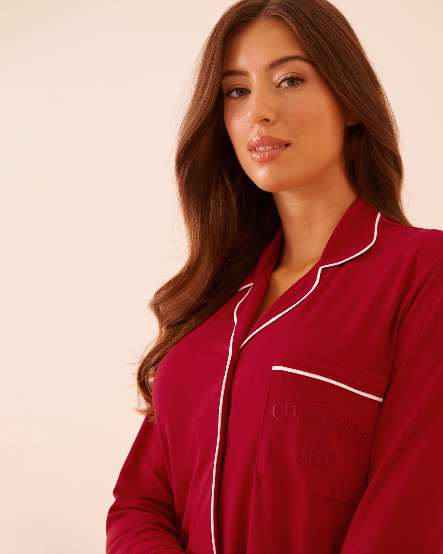 LA VIE EN ROSE Comfort & Joy Print Super Soft Button-down Shirt Merry Red 40100810 - View6