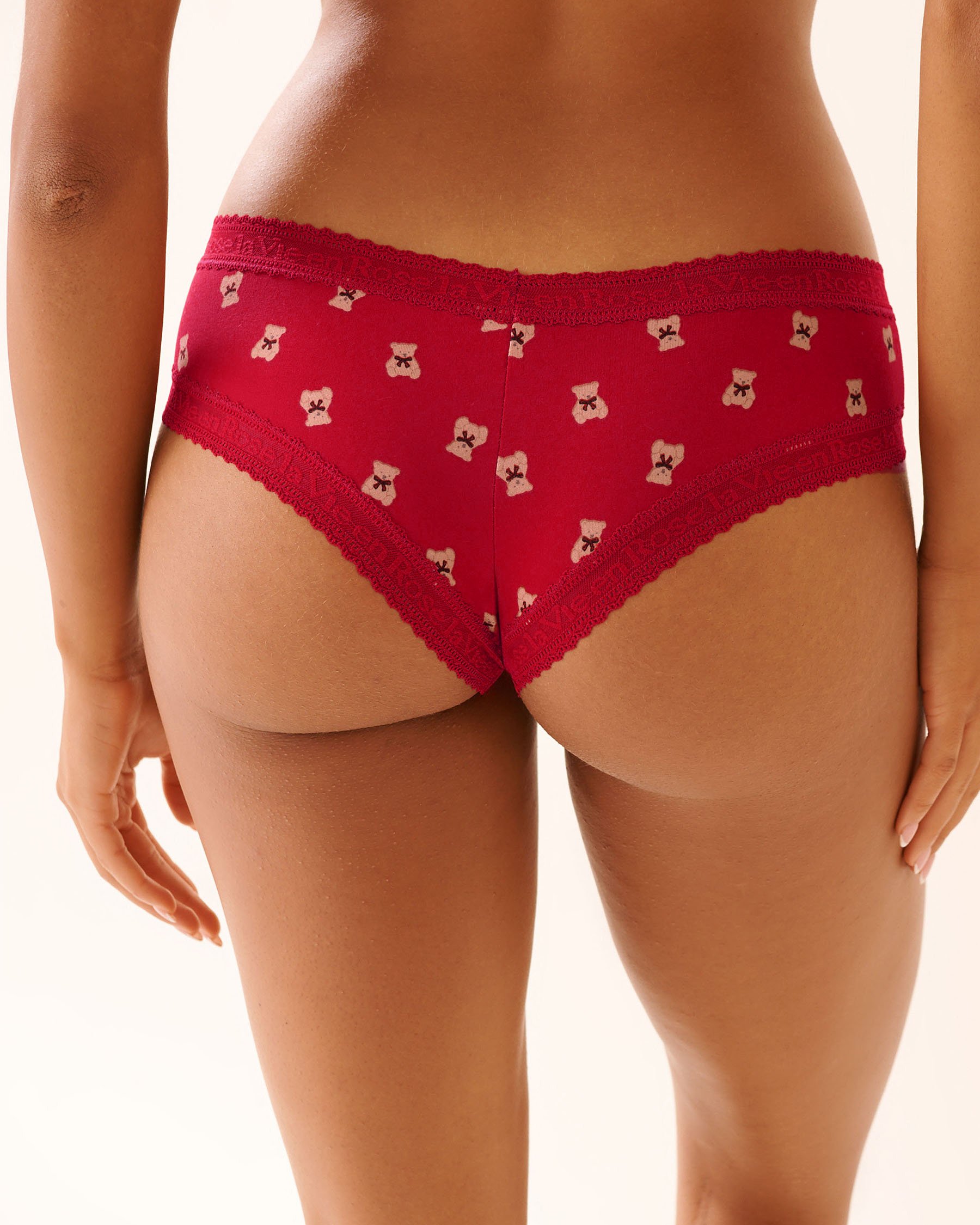 LA VIE EN ROSE Culotte cheeky ultra douce bordure de dentelle Rouge/Oursons 20100693 - Voir2