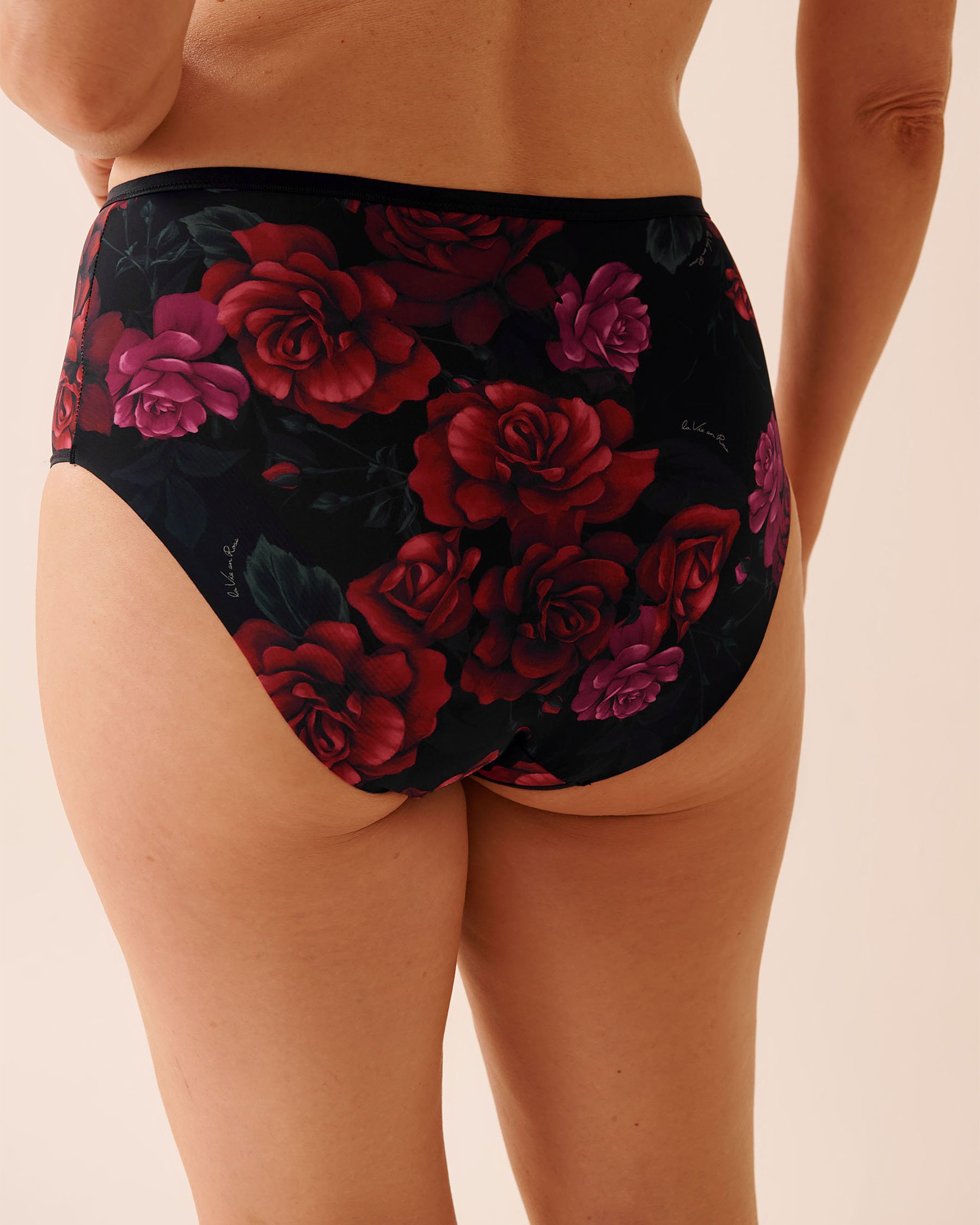 LA VIE EN ROSE Microfiber Sleek Back High Waist Bikini Panty Black/Red Roses 20300463 LA VIE EN ROSE Microfiber Sleek Back High Waist Bikini Panty Black/Red Roses 20300463 - View3