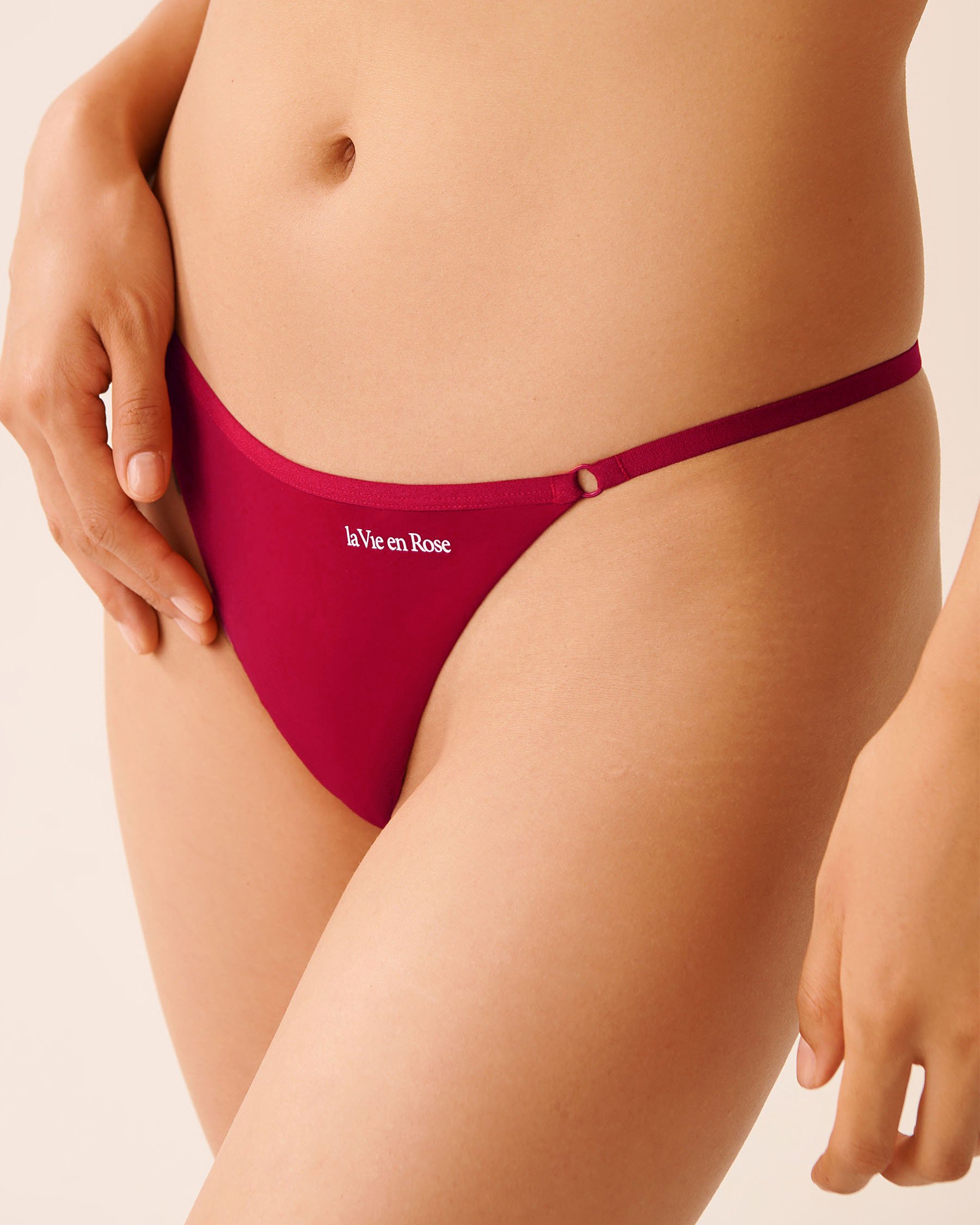 LA VIE EN ROSE Adjustable Microfiber String Panty Merry Red 20200715 - View4