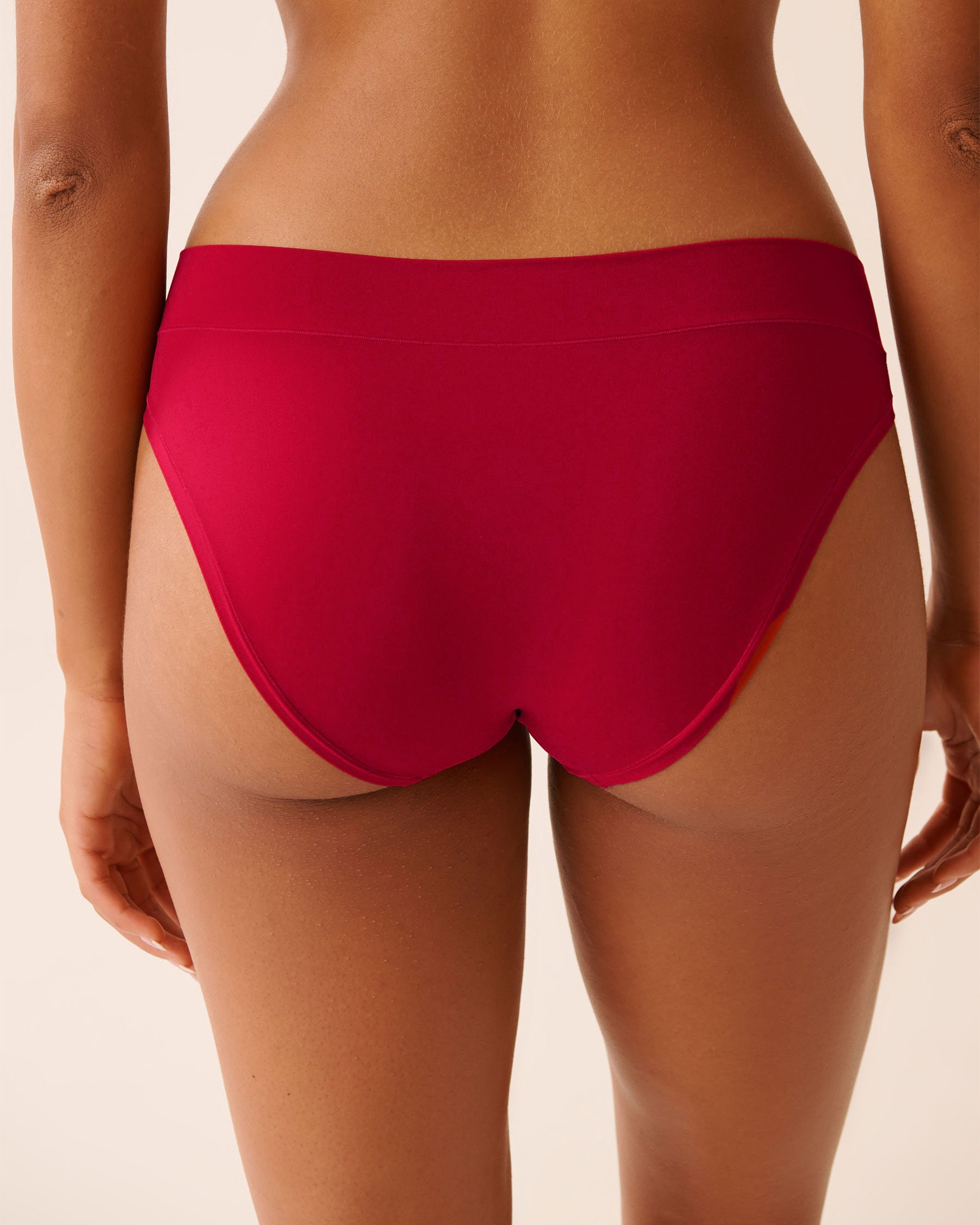 LA VIE EN ROSE Perfect Fit Bikini Panty Merry Red 20200728 - View2